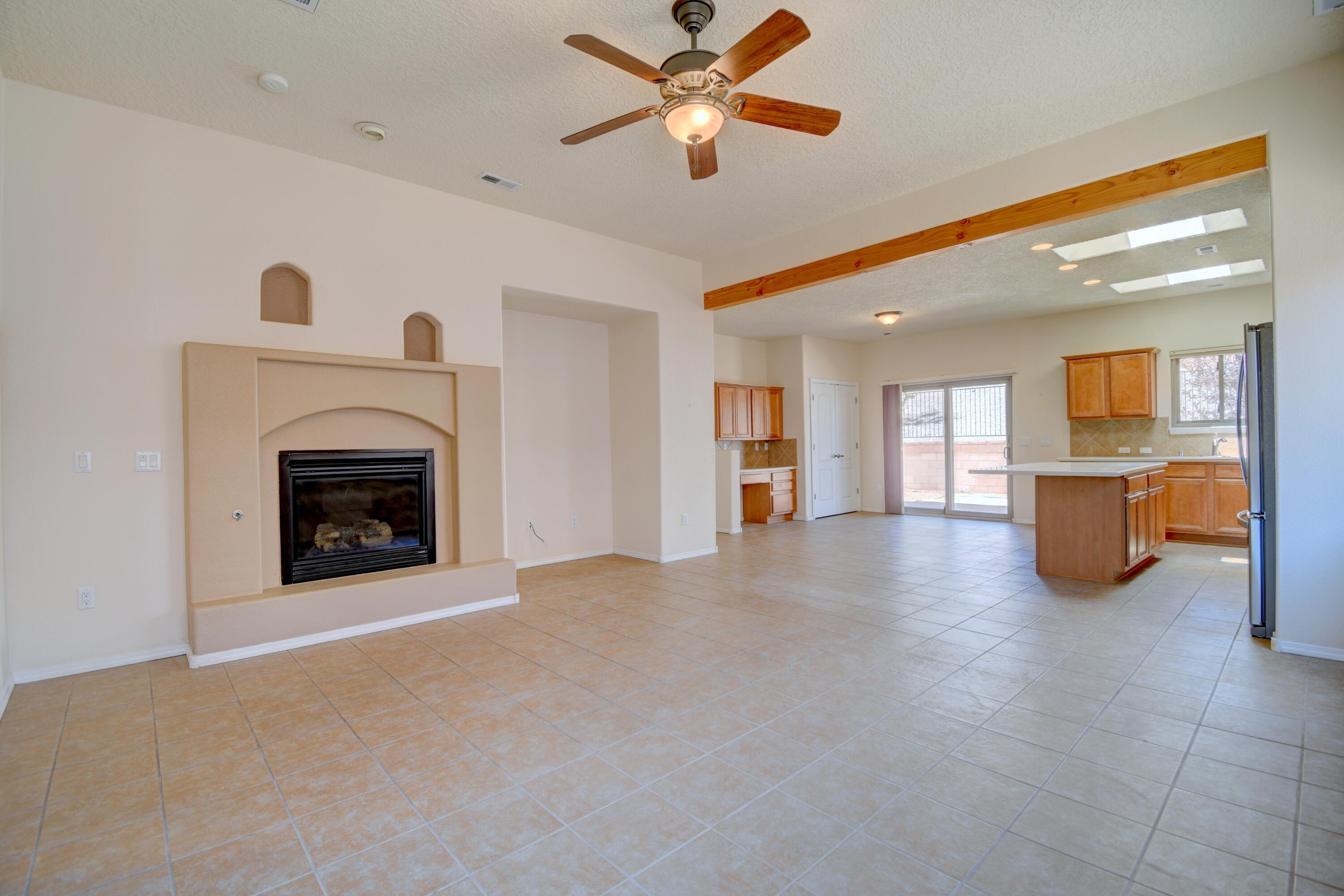 Photo 3 — 931 Desert Willow Court