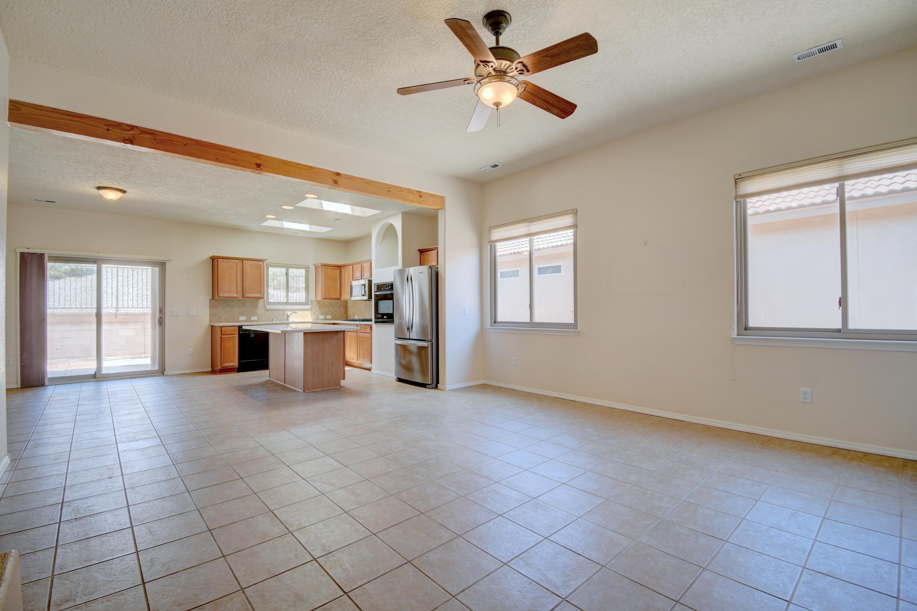 Photo 4 — 931 Desert Willow Court