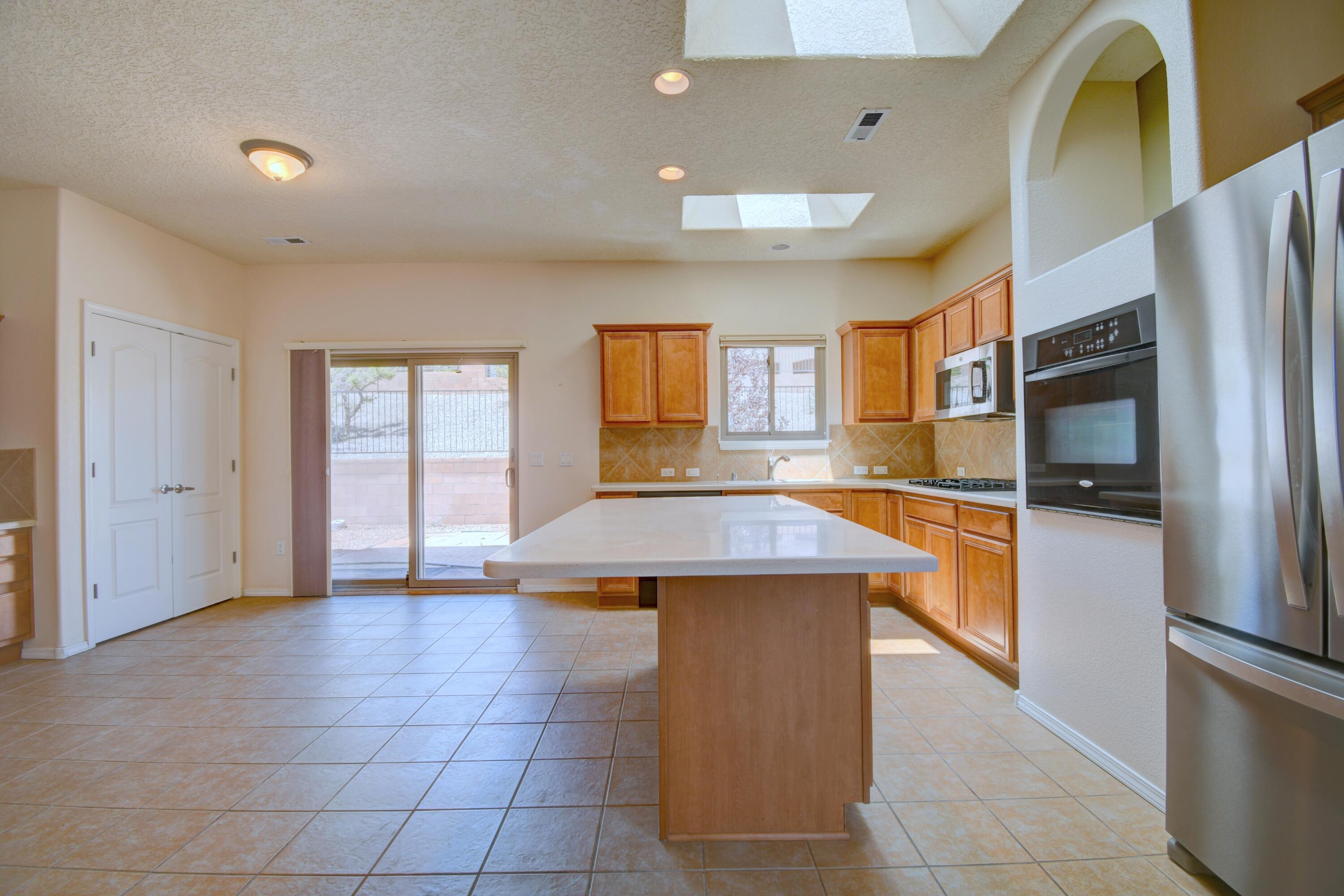Photo 6 — 931 Desert Willow Court