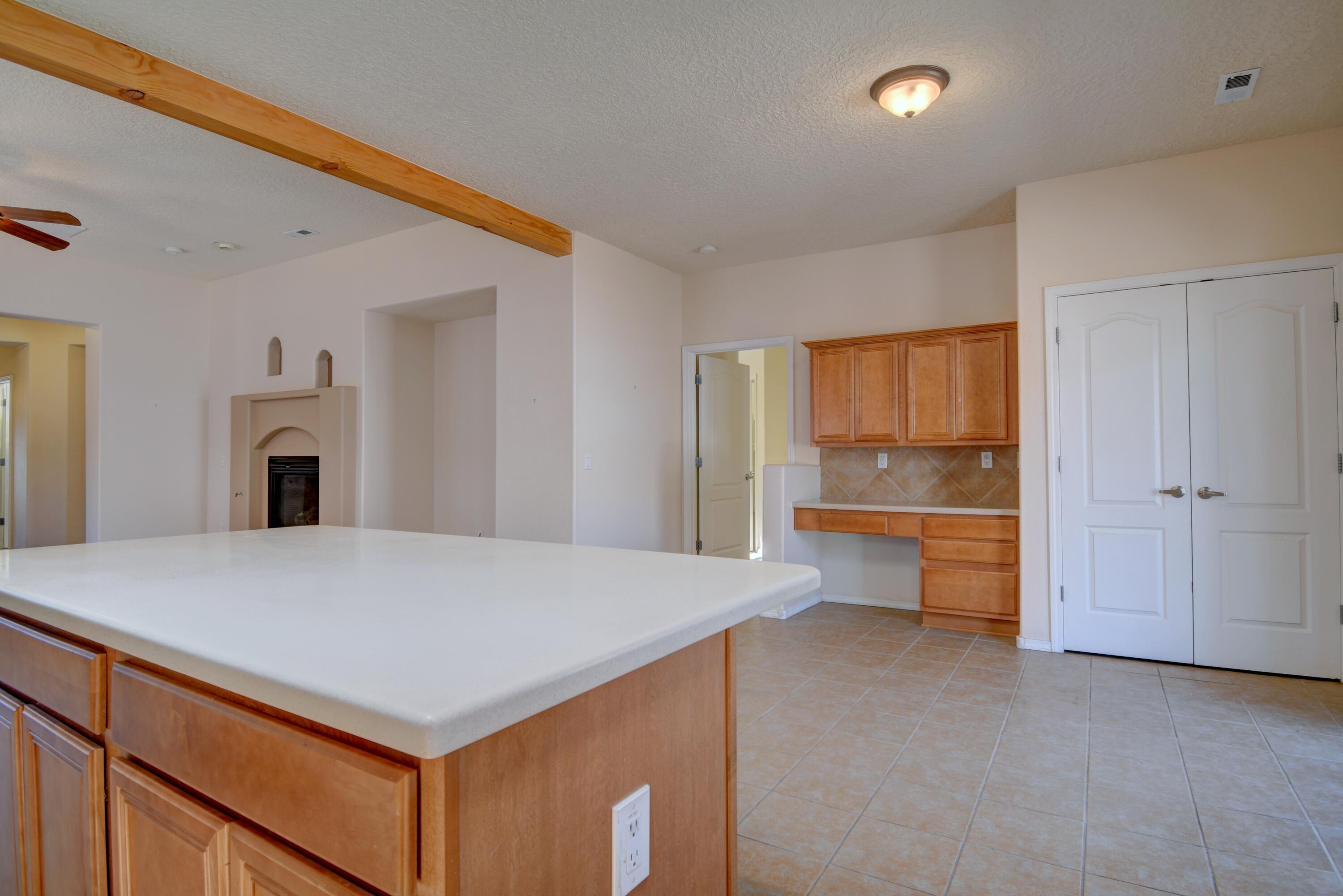 Photo 8 — 931 Desert Willow Court