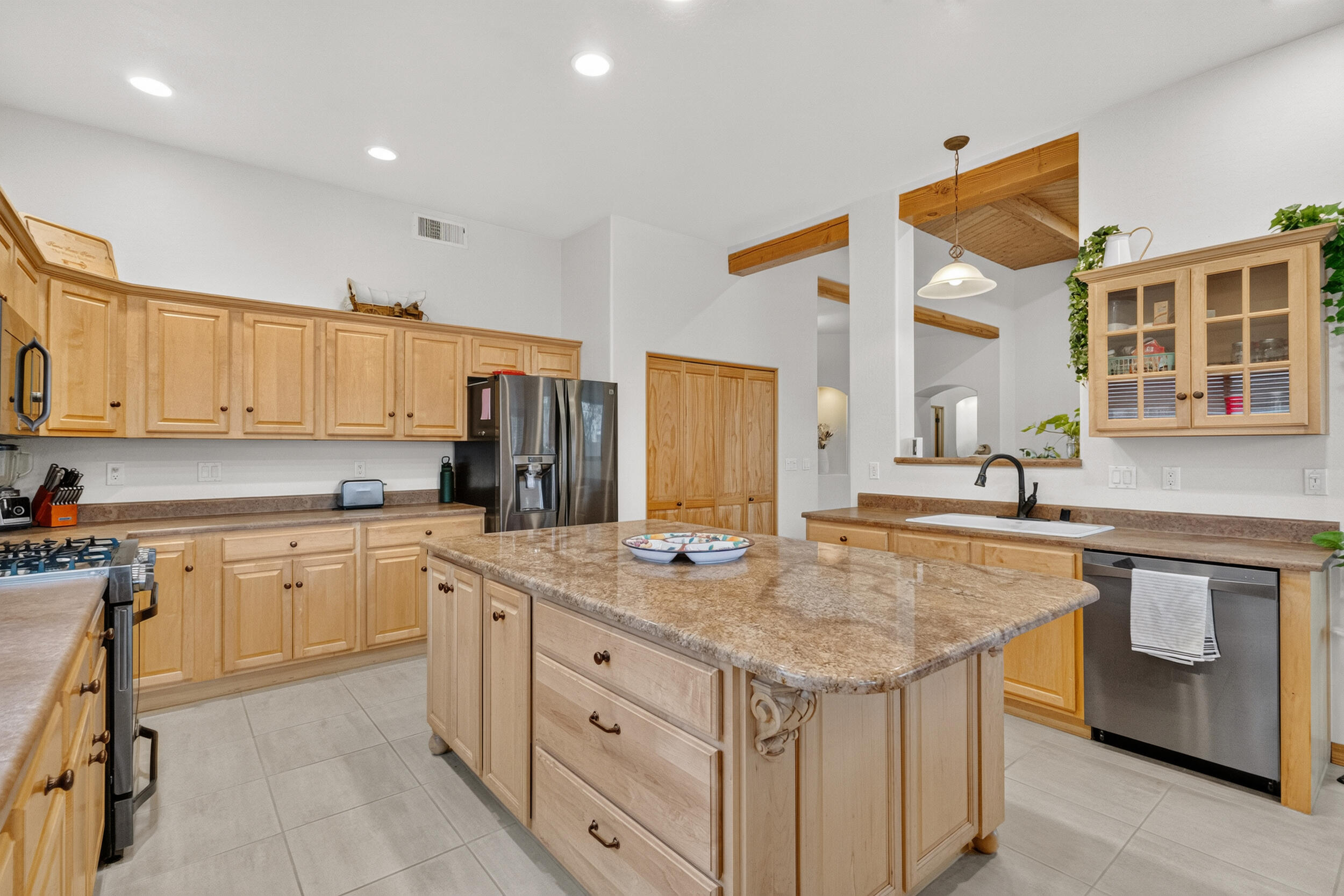 Photo 19 — 4625 Arlington Avenue NW