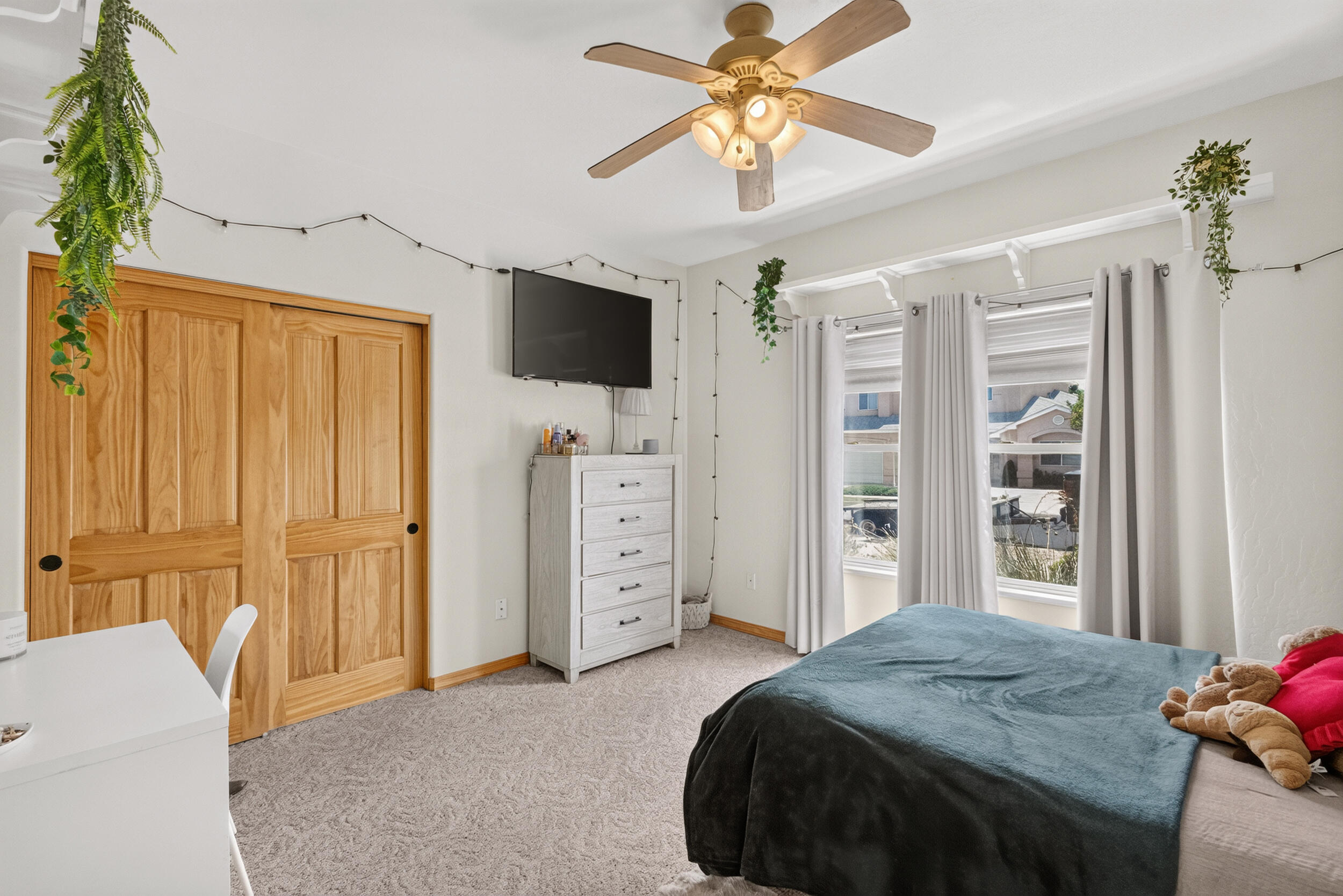 Photo 2 — 4625 Arlington Avenue NW