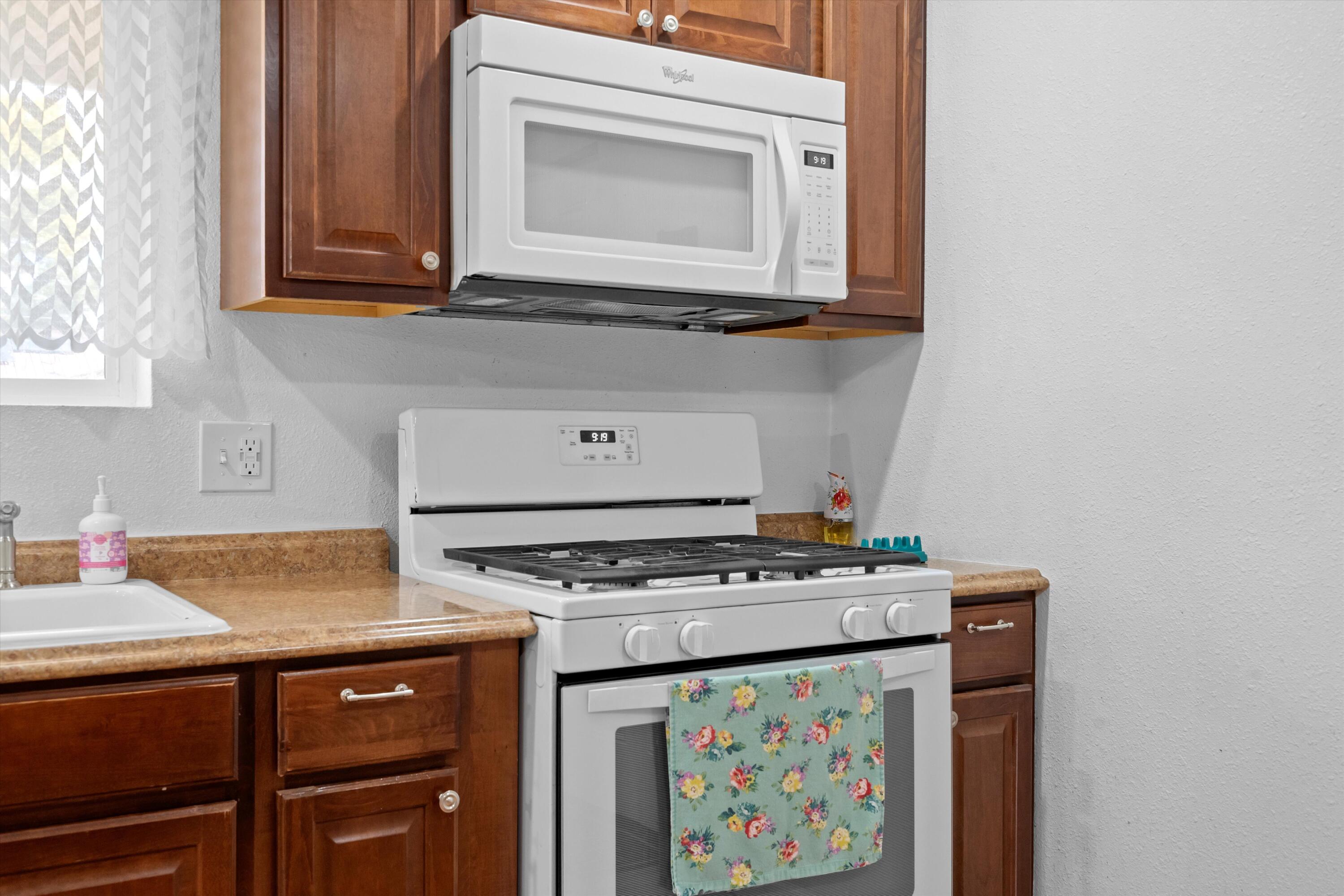 Photo 15 — 2224 Bartolo Avenue SW