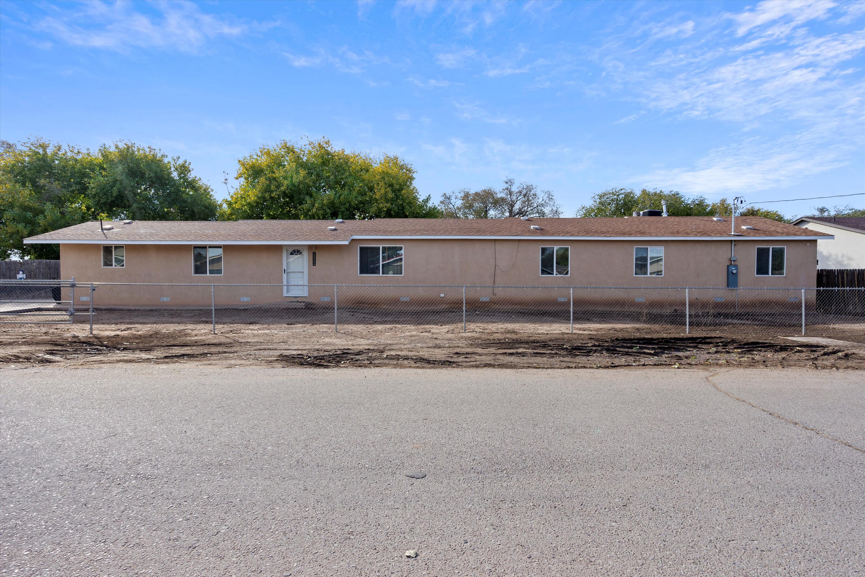 Photo 2 — 2224 Bartolo Avenue SW