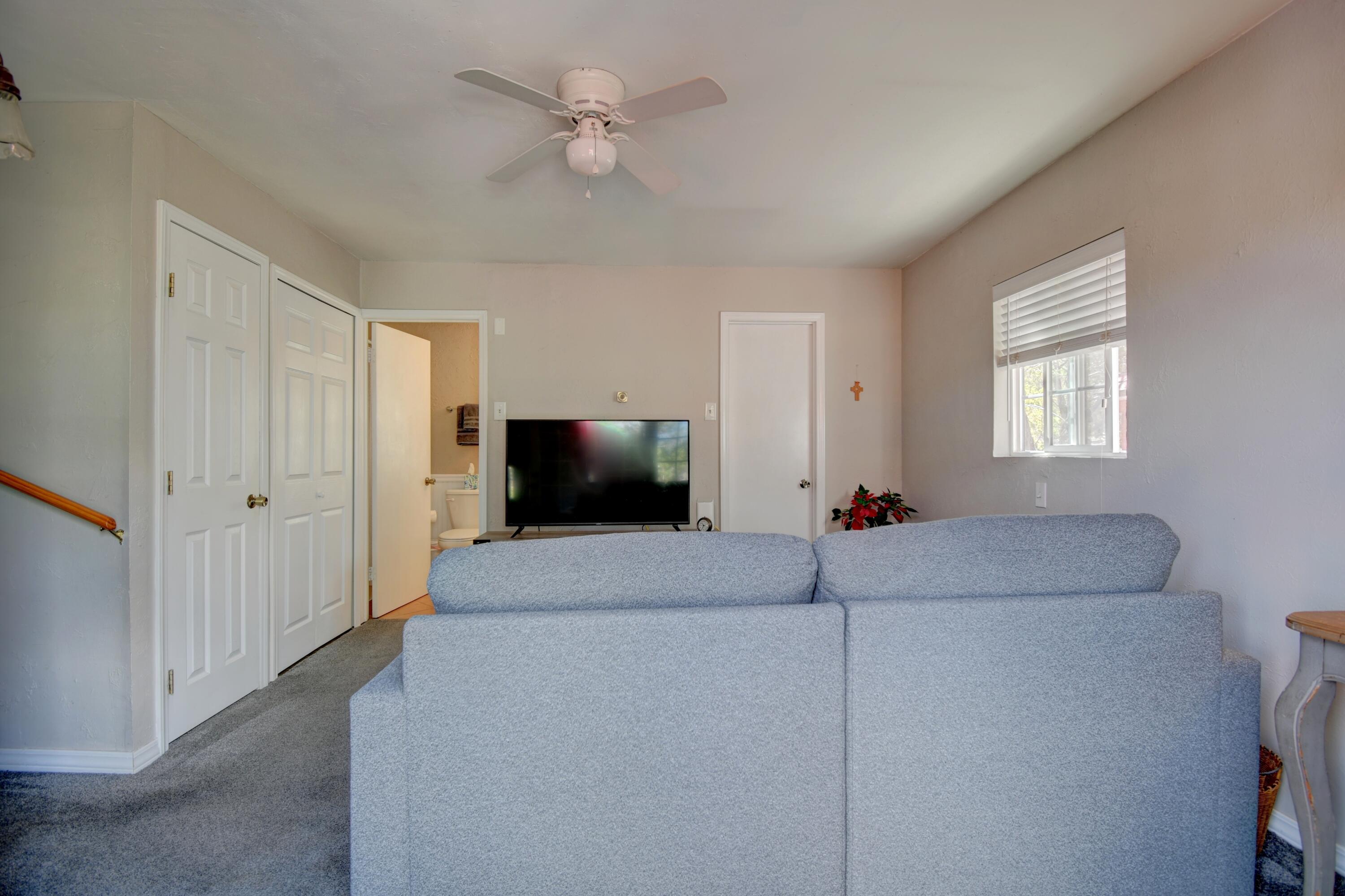 Photo 9 — 5 Lakeview Circle