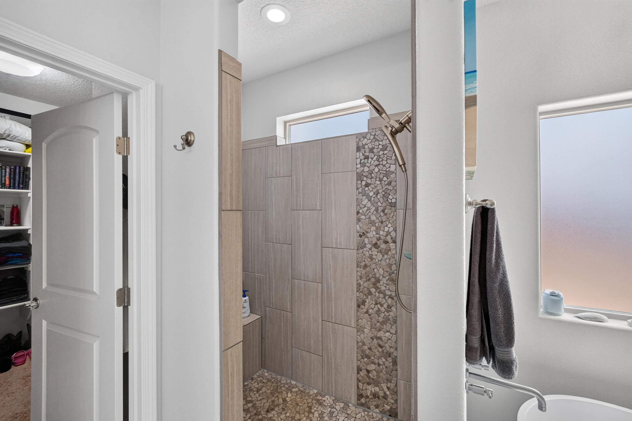 Photo 20 — 134 Orona Road