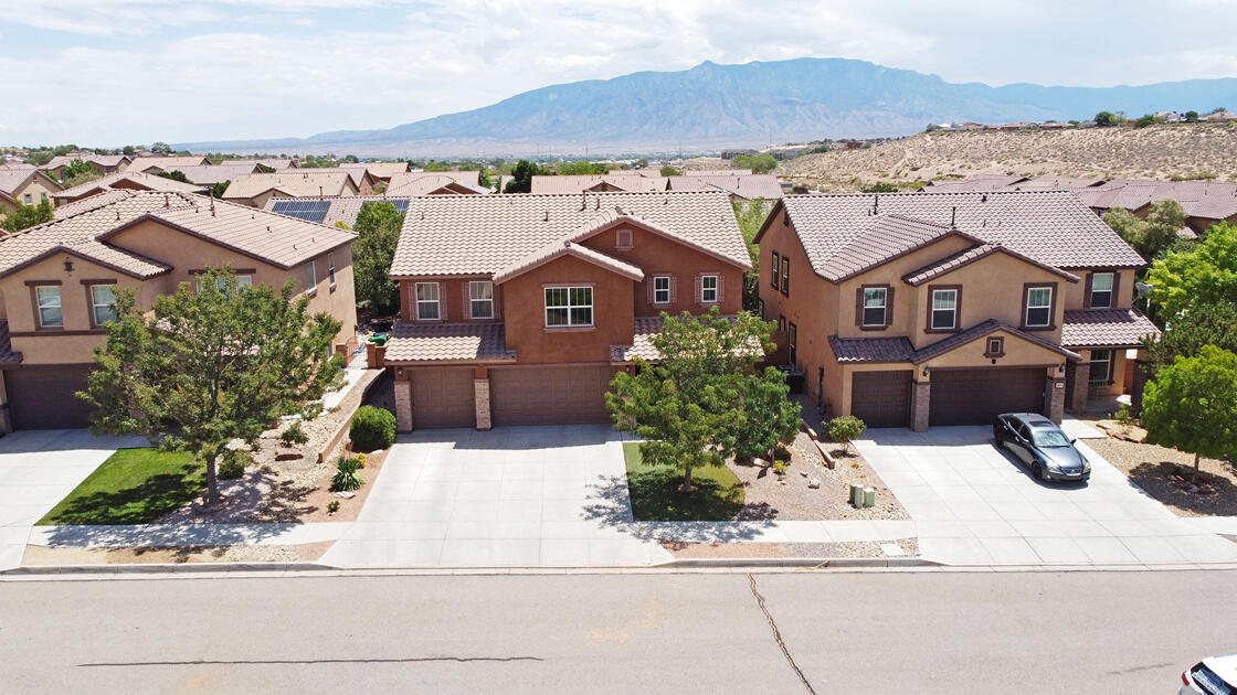 Photo 10 — 101 Paseo Vista Loop NE