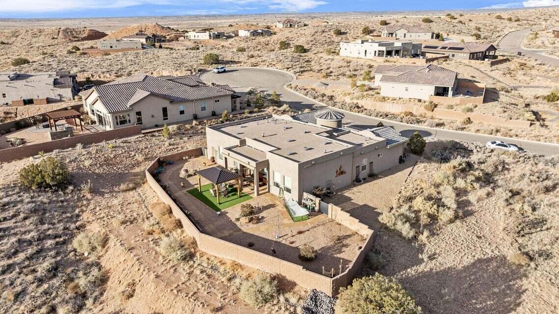 Photo 5 — 5518 Desert Sky Court NE