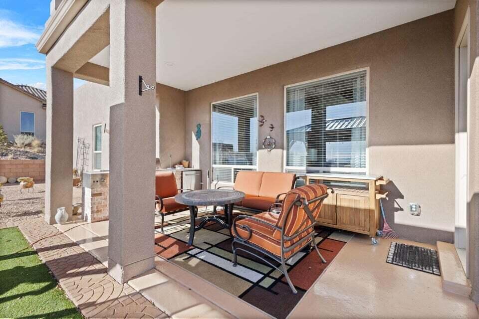 Photo 4 — 5518 Desert Sky Court NE