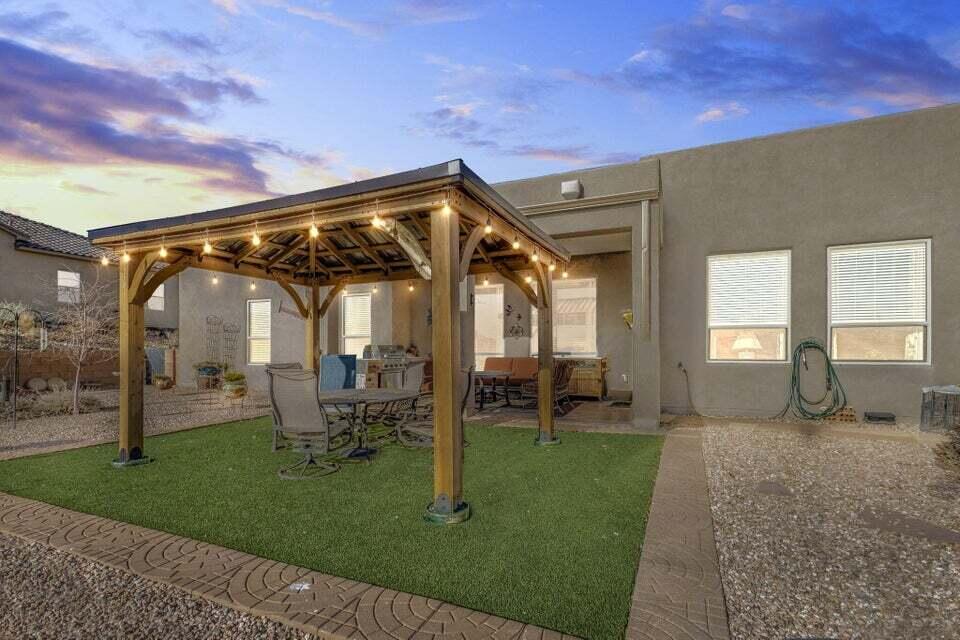 Photo 3 — 5518 Desert Sky Court NE