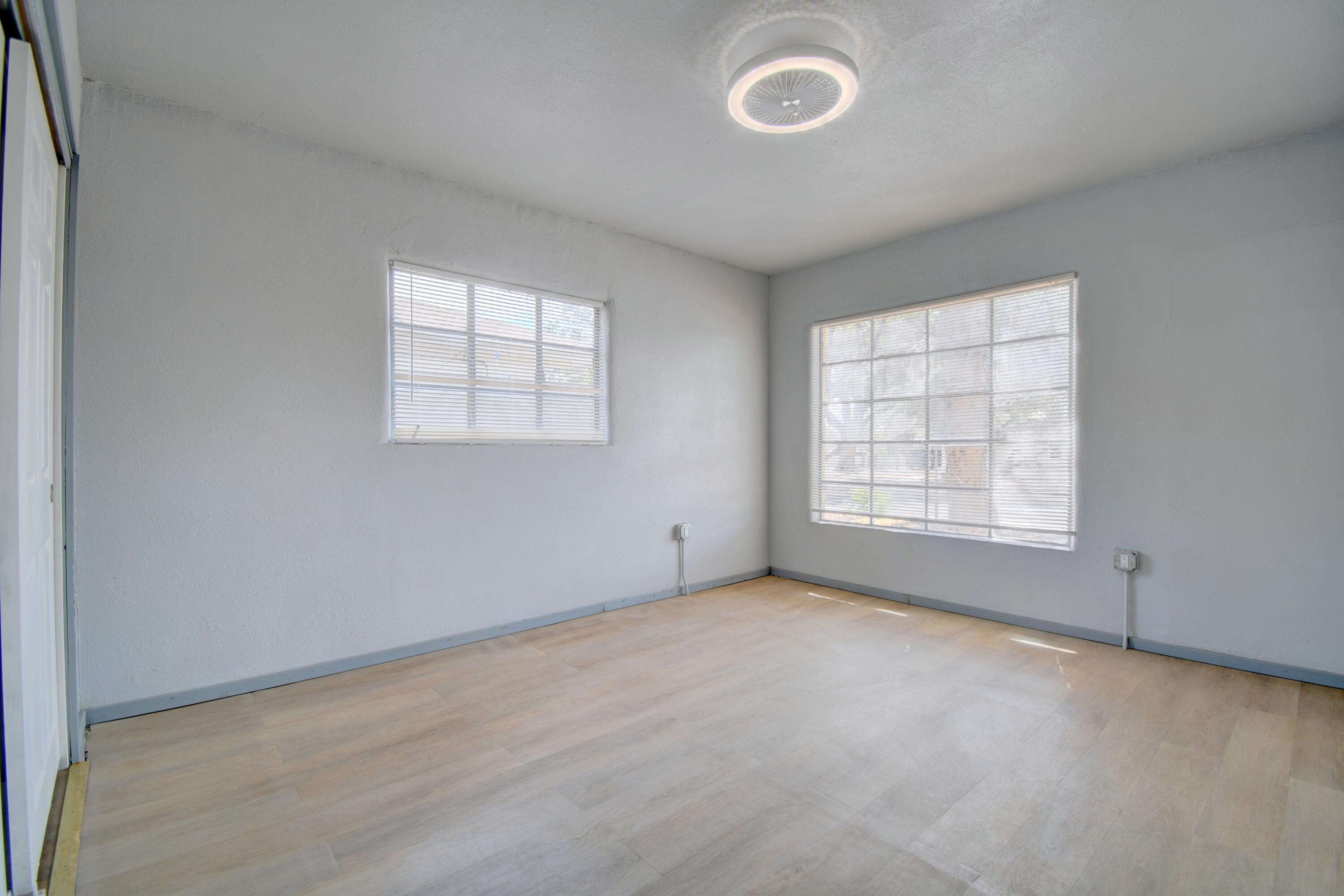 Photo 6 — 2708 Monroe Street NE