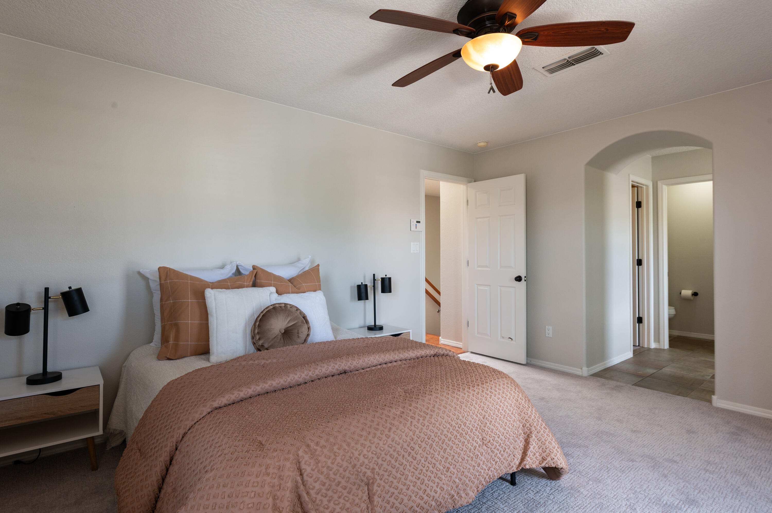 Photo 11 — 7105 Alexandria Drive NE