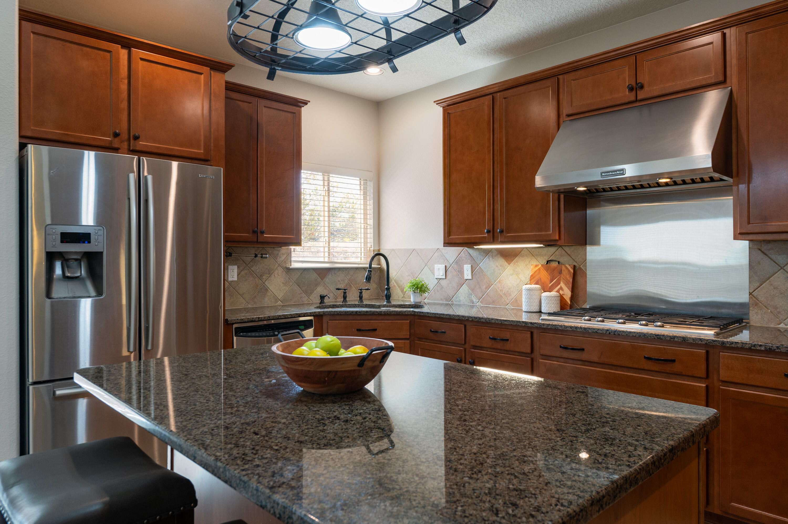 Photo 16 — 7105 Alexandria Drive NE