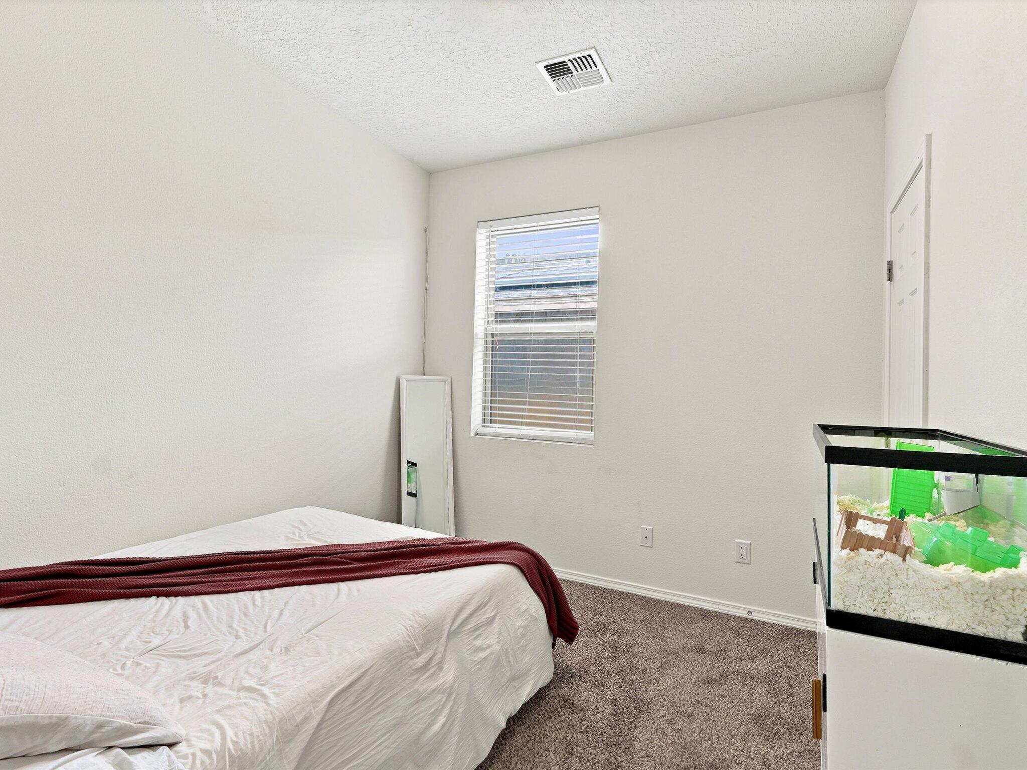 Photo 20 — 6331 Gannett Drive NE