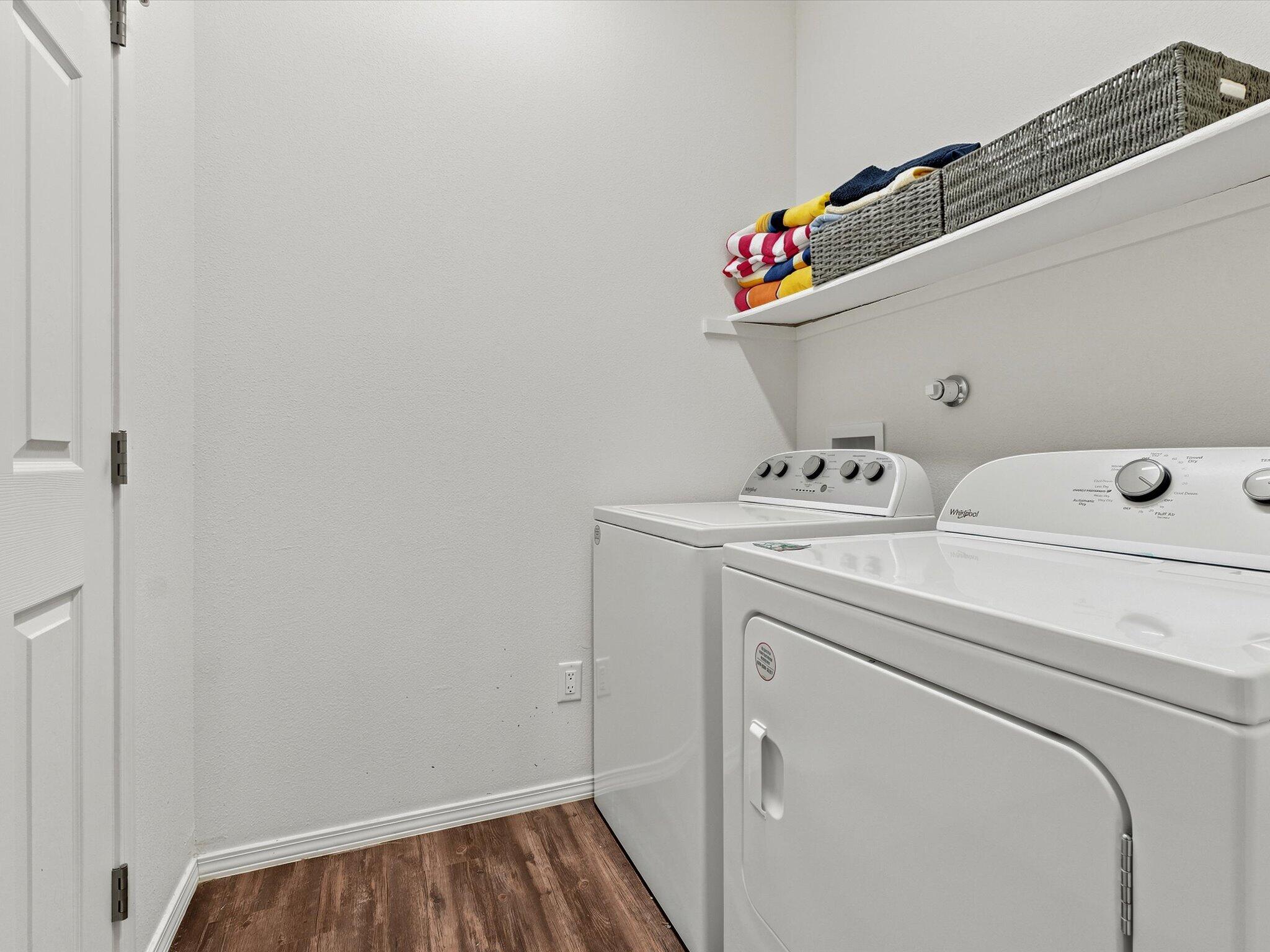 Photo 10 — 6331 Gannett Drive NE