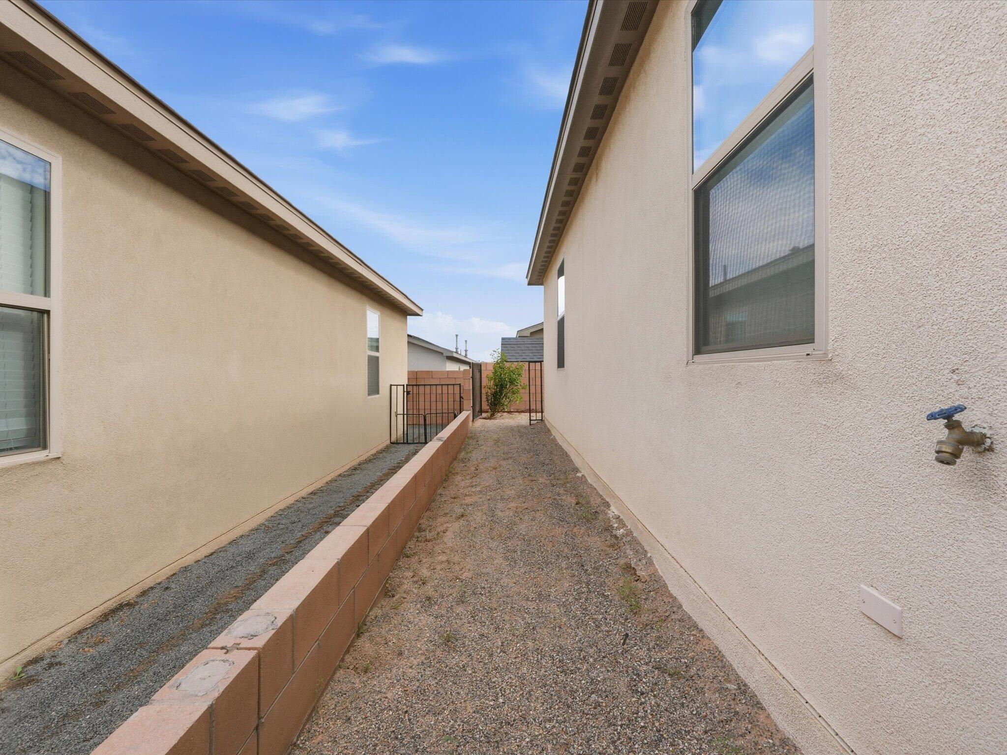 Photo 3 — 6331 Gannett Drive NE