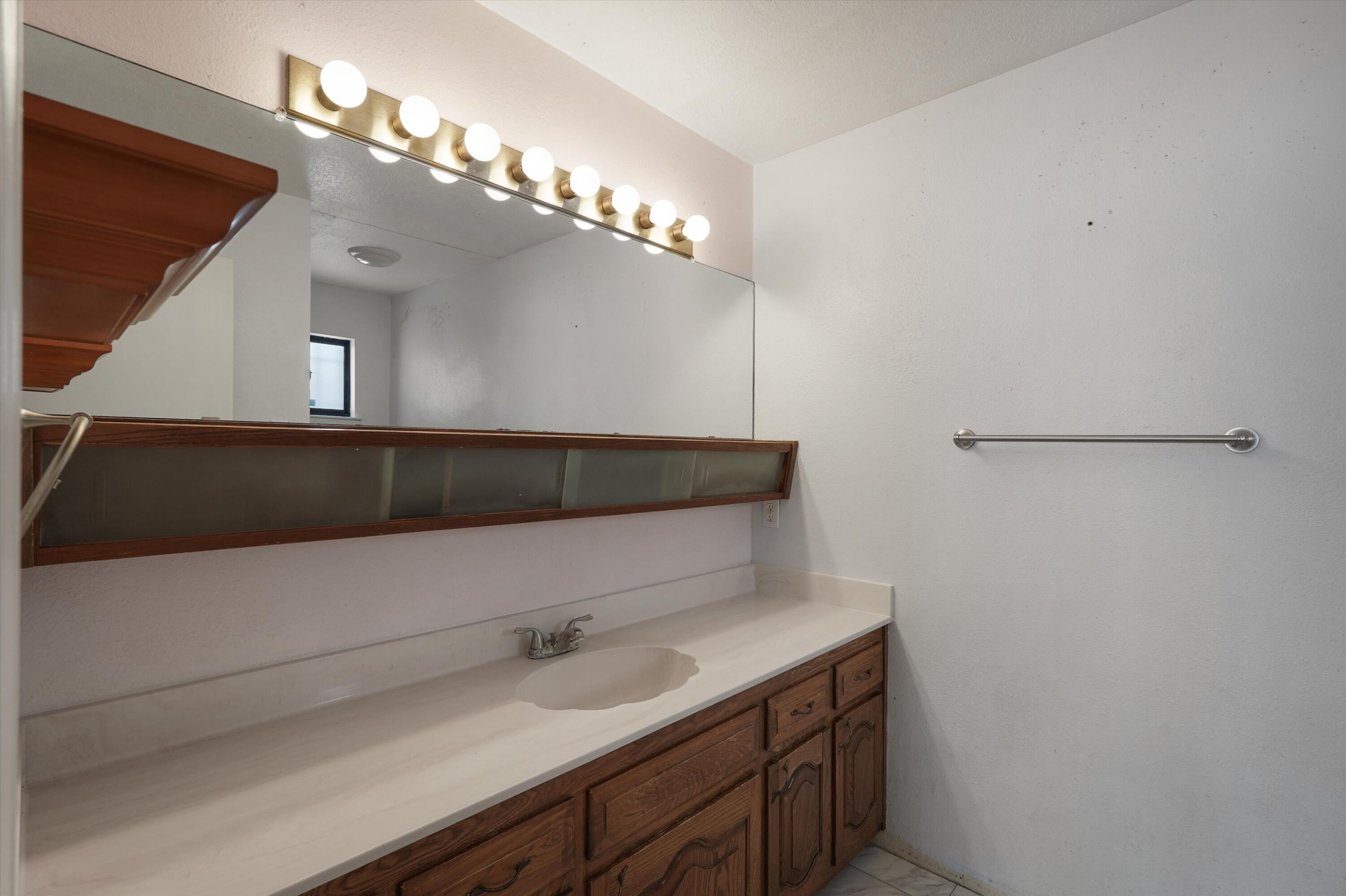 Photo 13 — 3716 General Stilwell Street NE