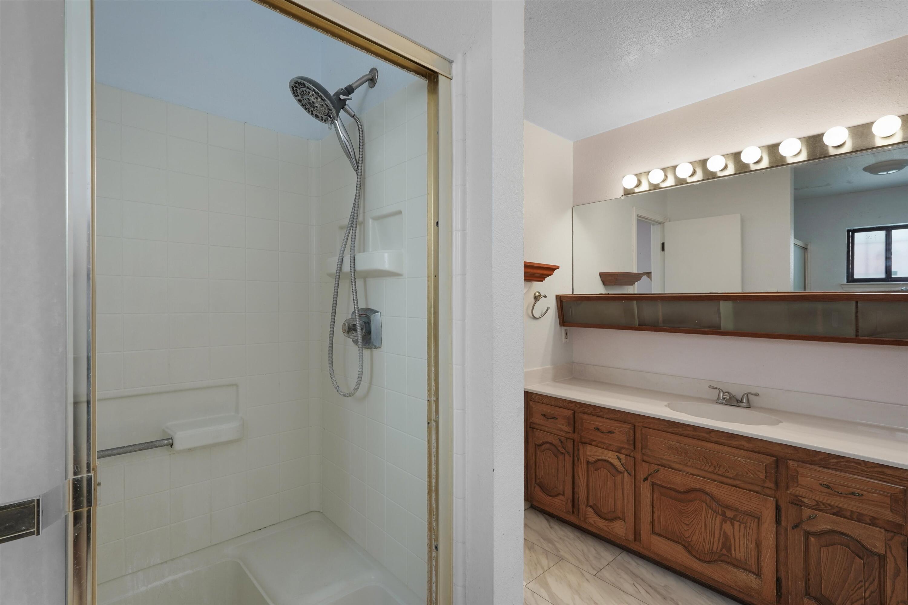 Photo 12 — 3716 General Stilwell Street NE