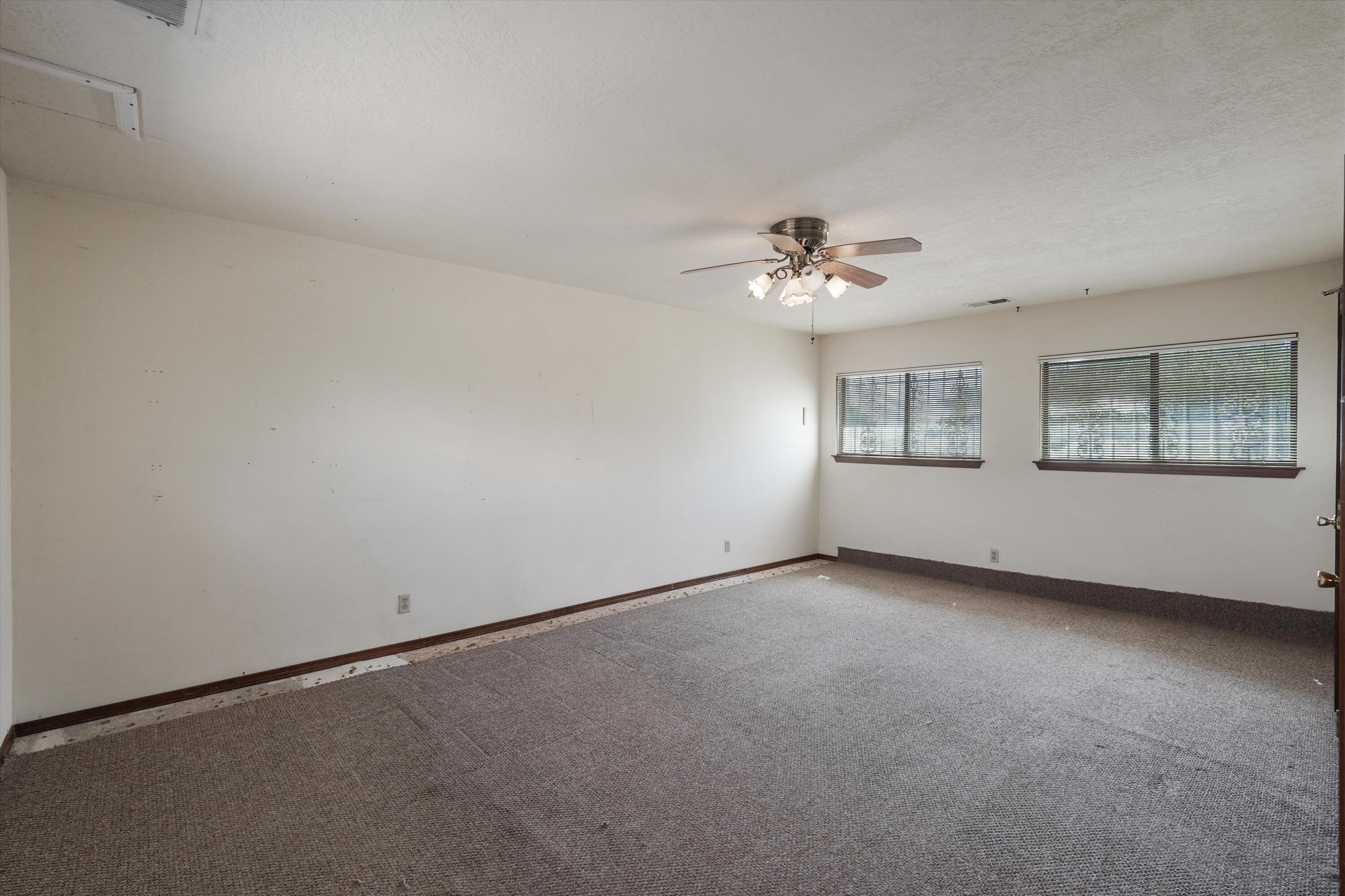 Photo 7 — 3716 General Stilwell Street NE