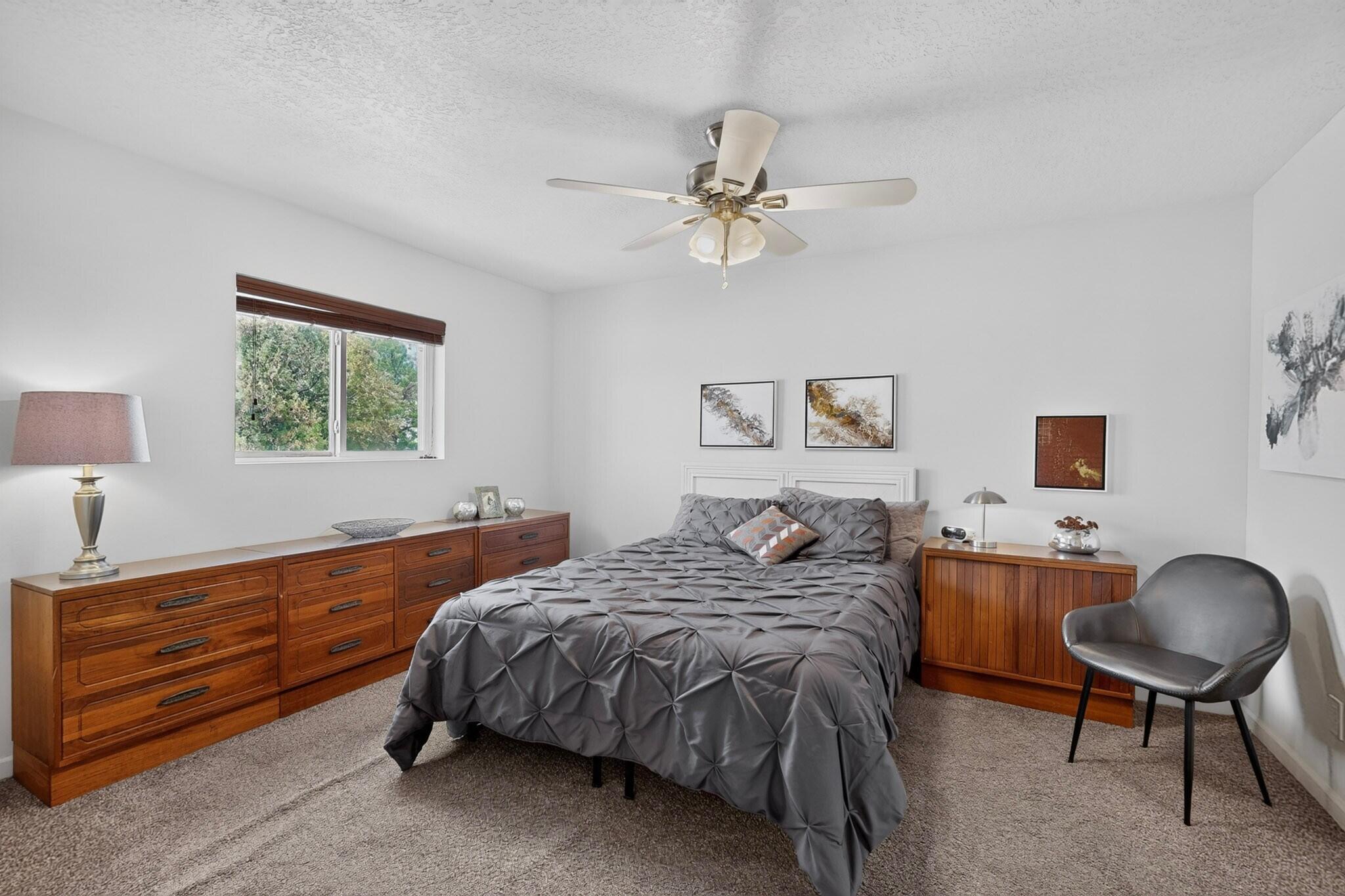 Photo 20 — 1816 Stanford Drive SE