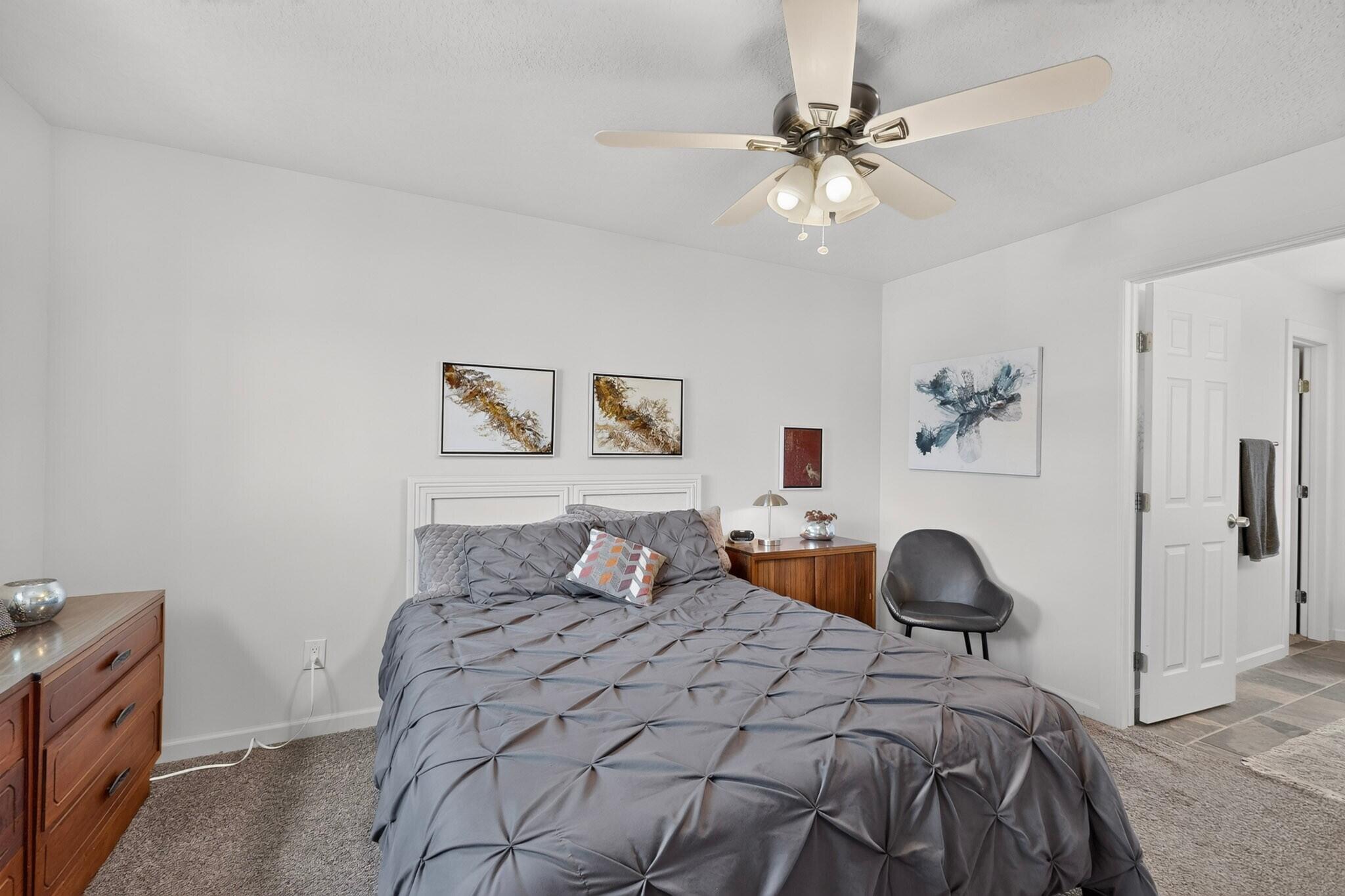 Photo 19 — 1816 Stanford Drive SE