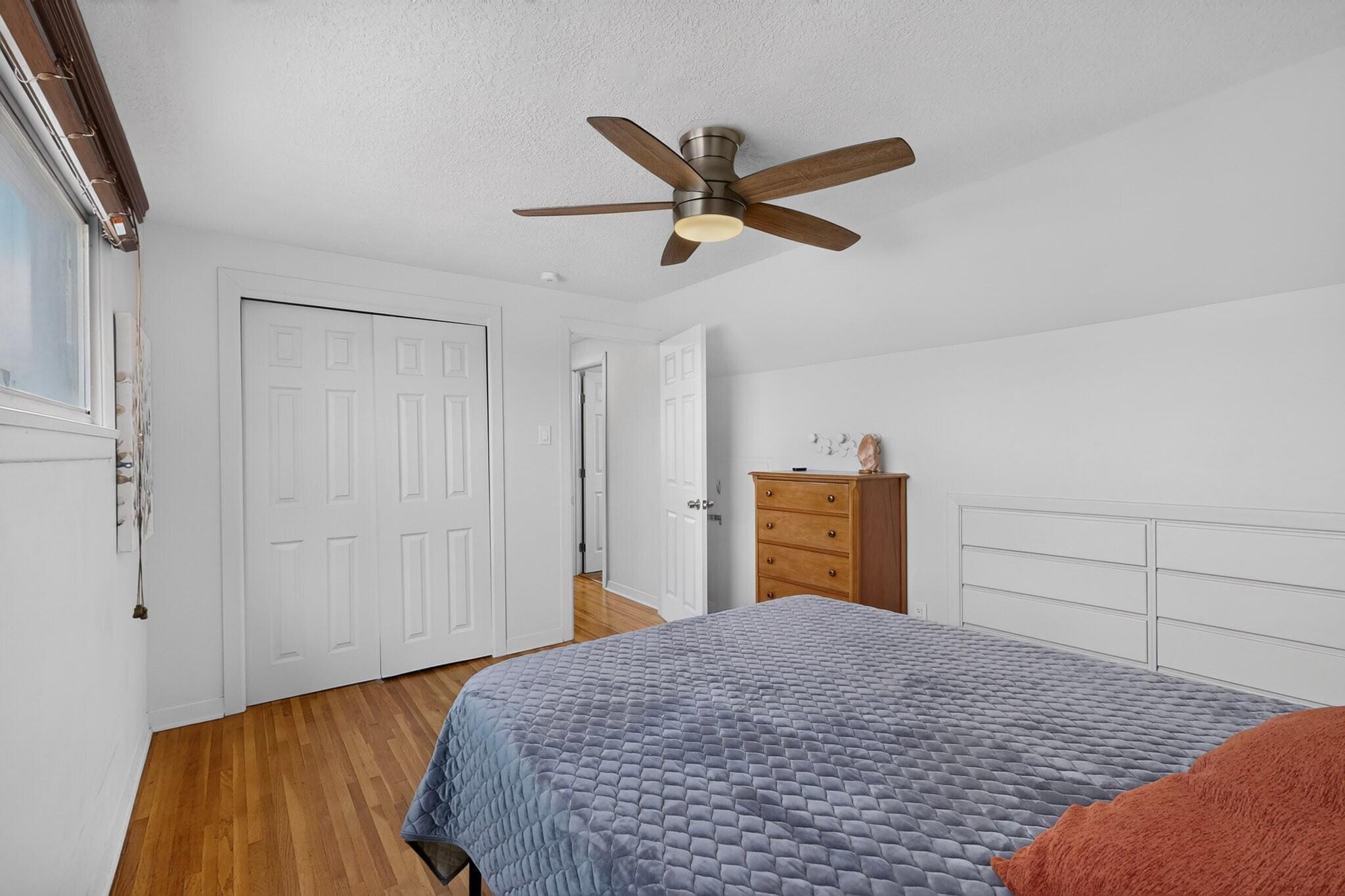 Photo 13 — 1816 Stanford Drive SE