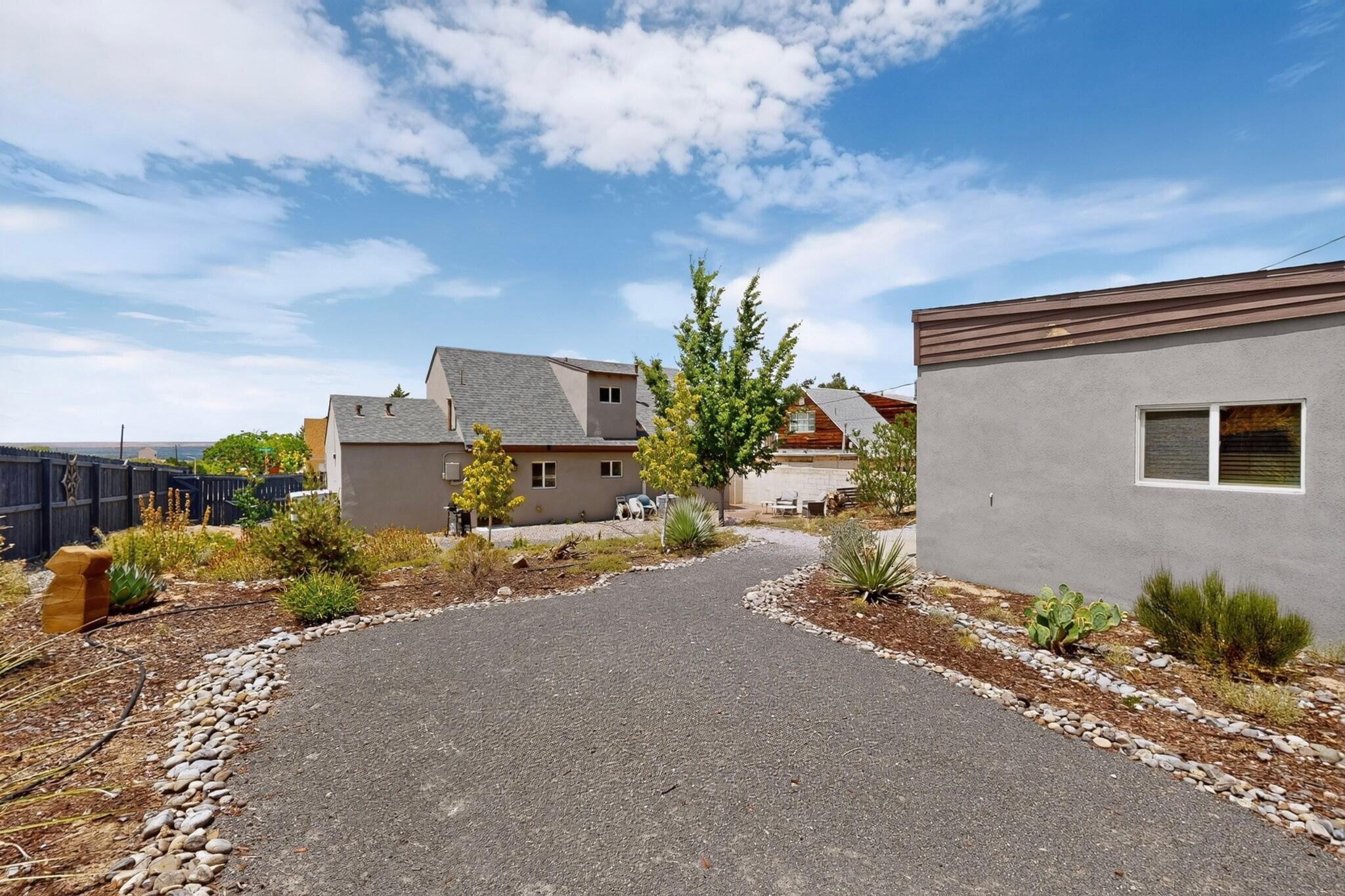 Photo 9 — 1816 Stanford Drive SE