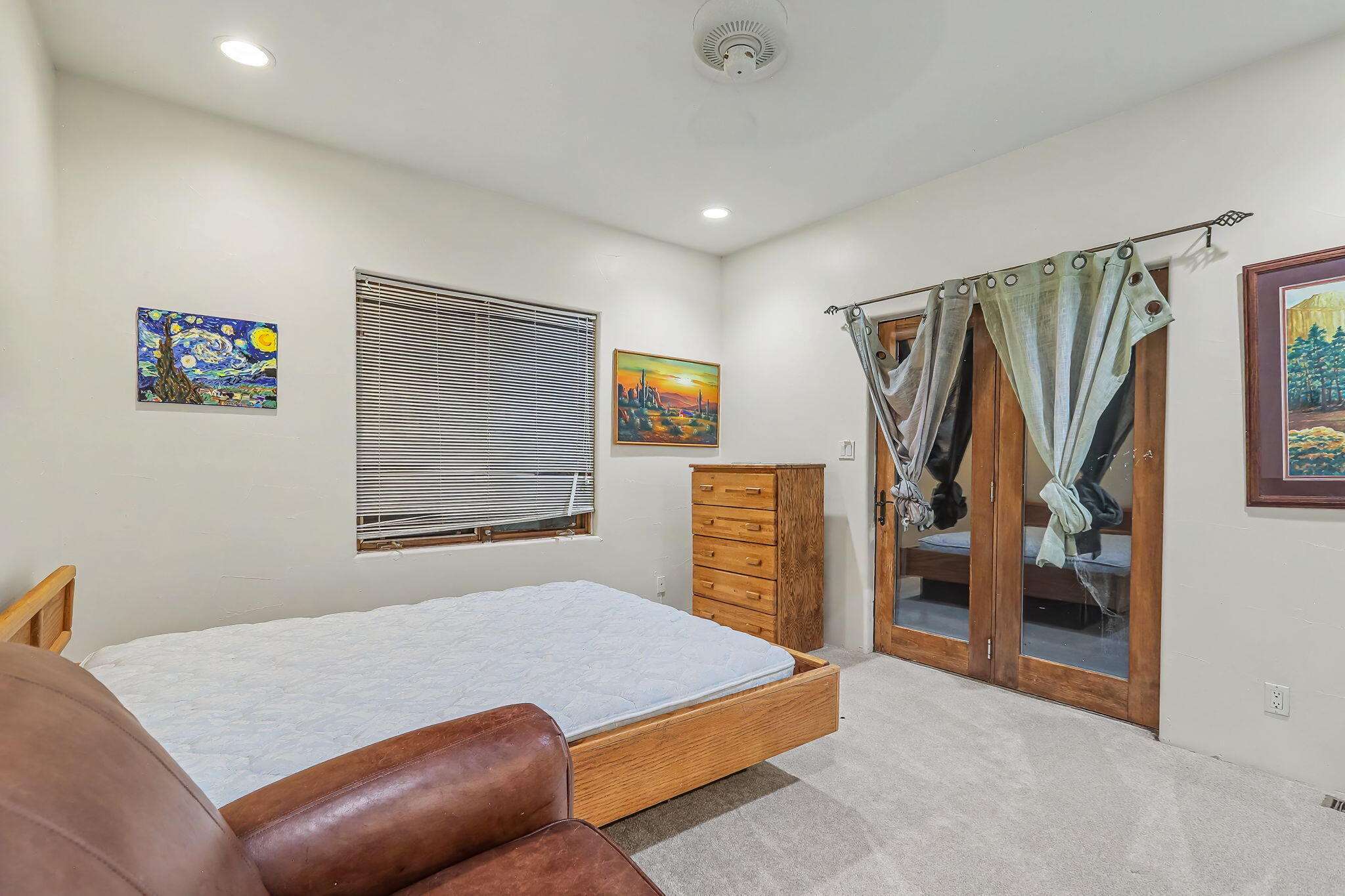 Photo 15 — 9800 Desert Mountain Road NE