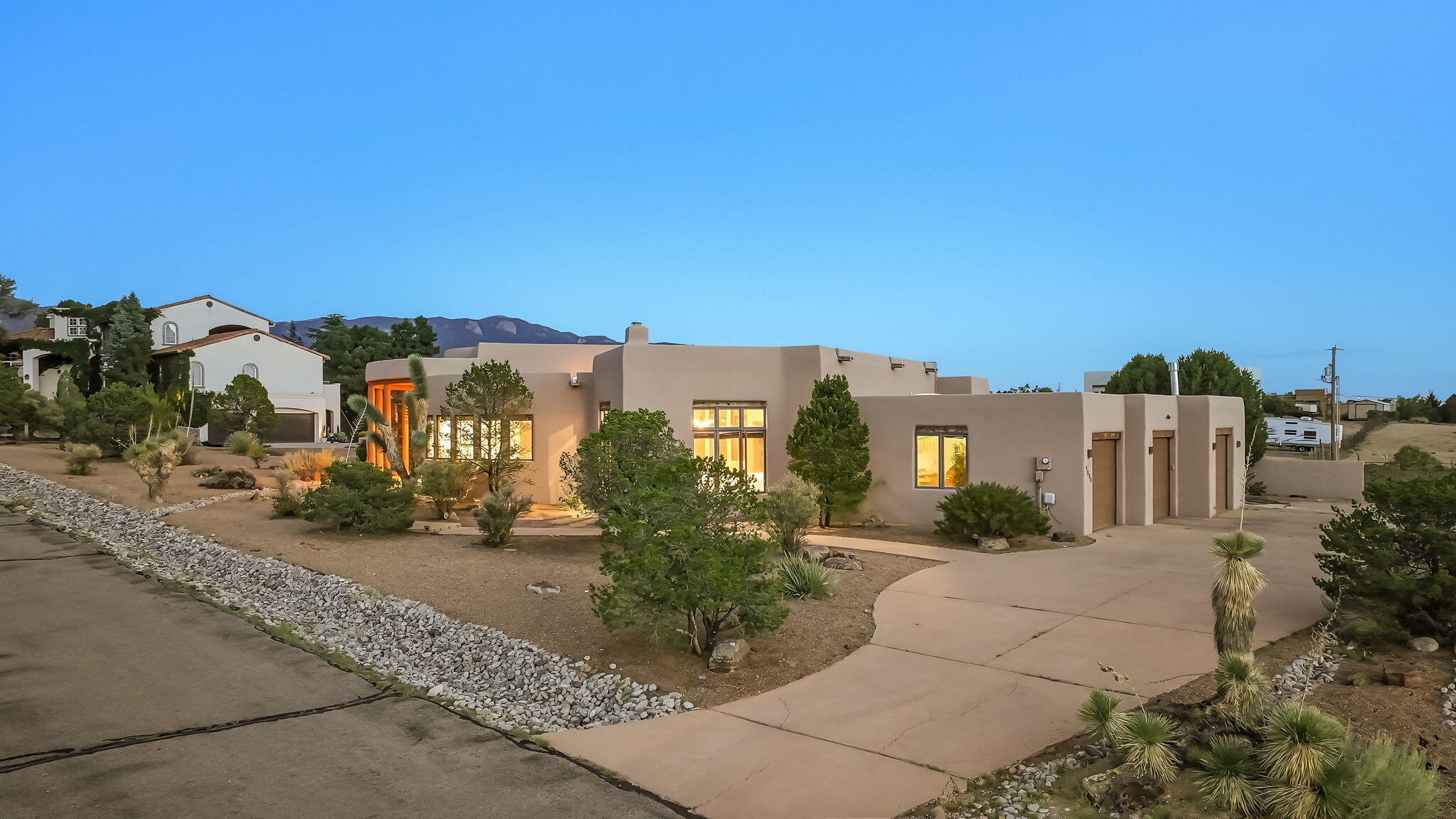 Photo 4 — 9800 Desert Mountain Road NE