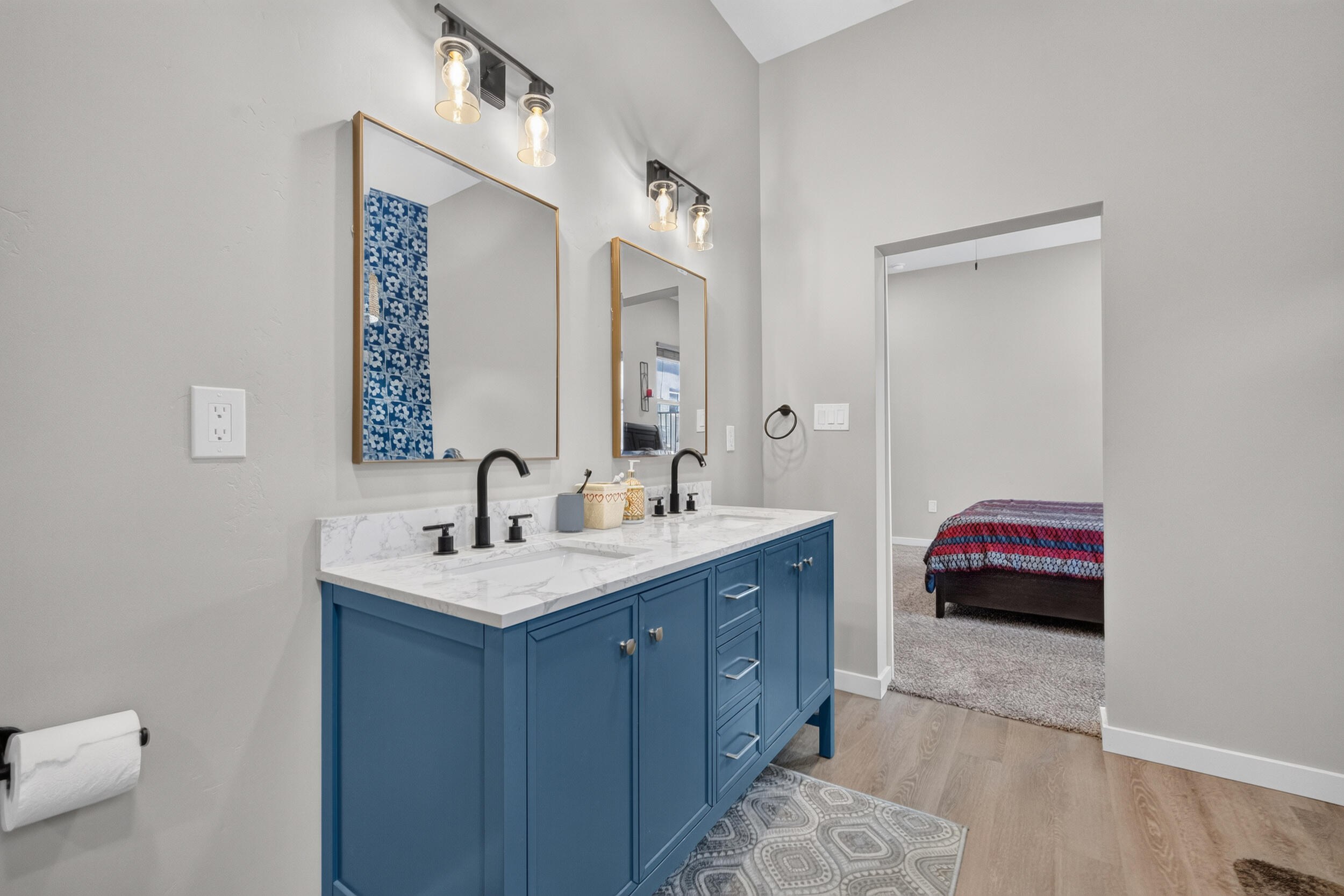 Photo 14 — 436 Dennis Court NE