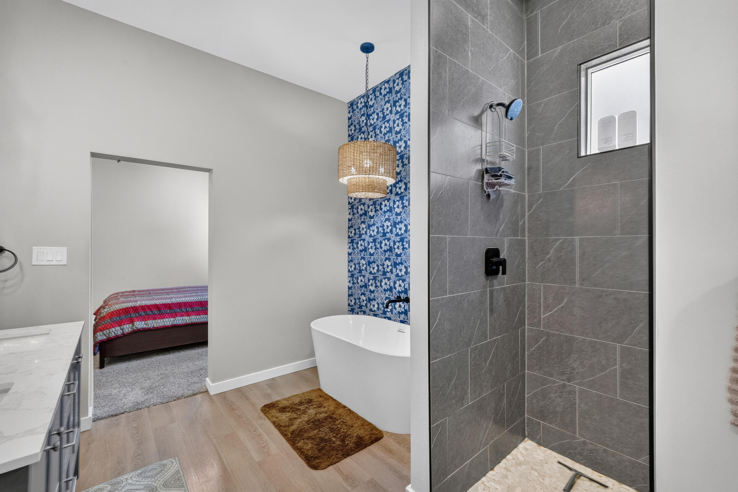 Photo 12 — 436 Dennis Court NE