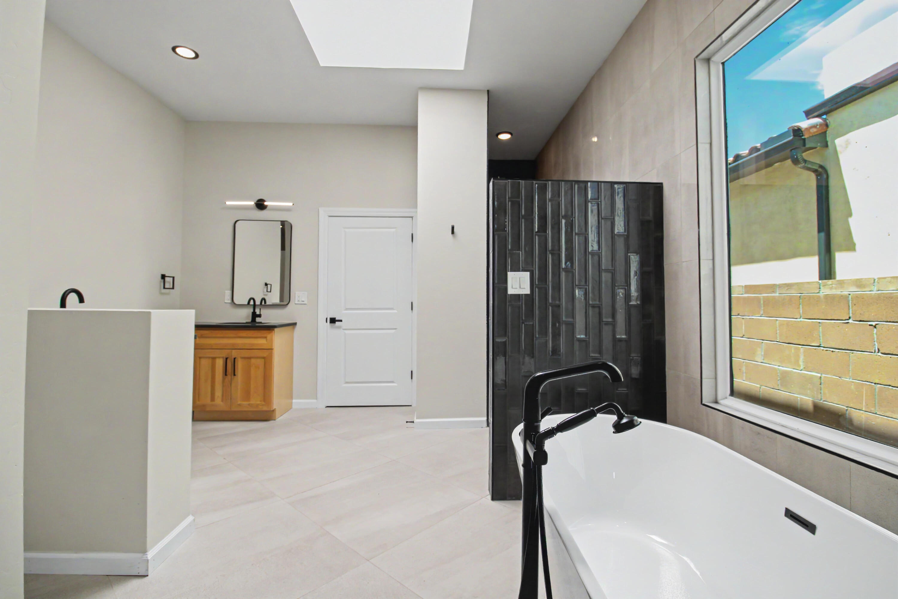 Photo 4 — 1321 Van Cleave Road NW