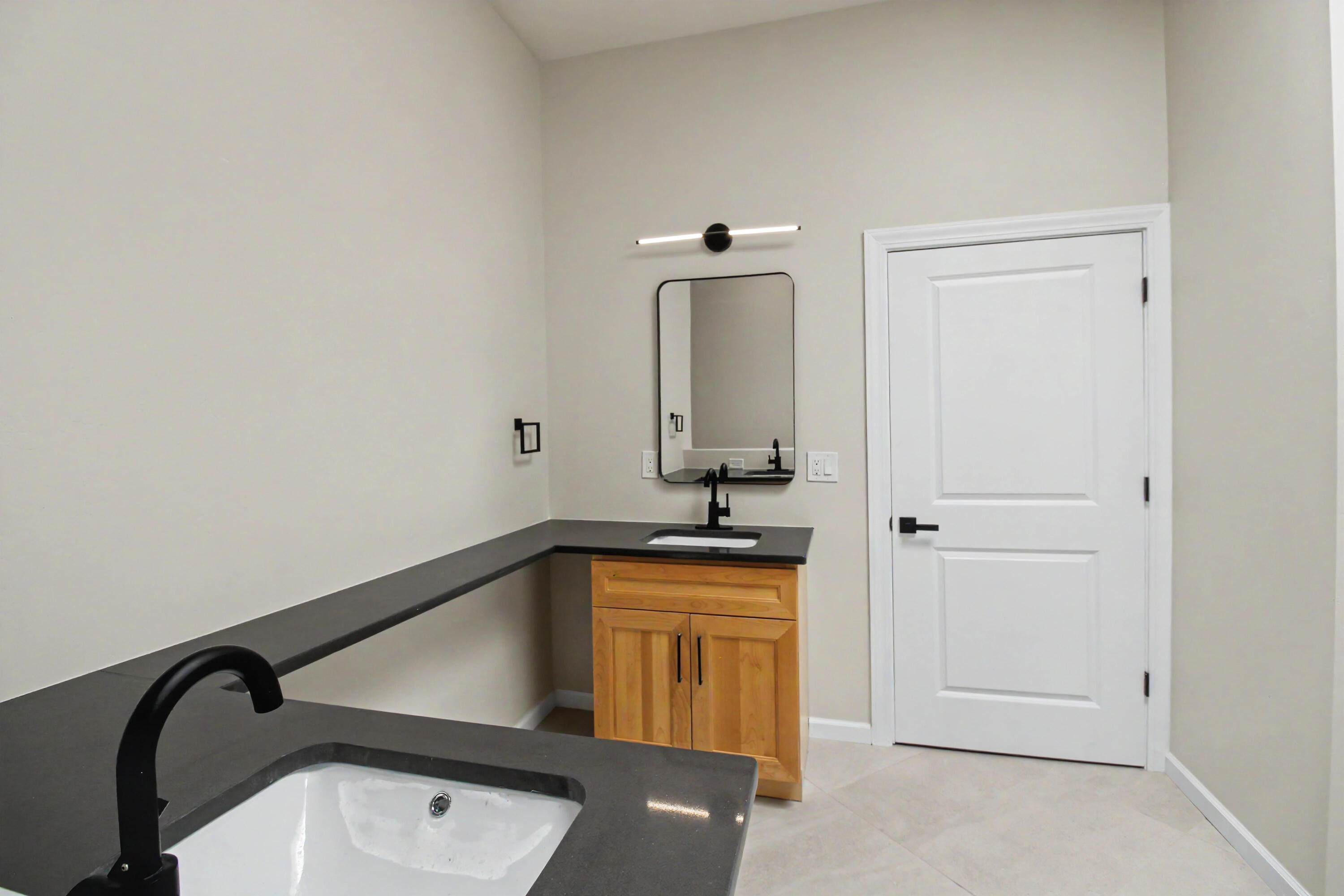 Photo 5 — 1321 Van Cleave Road NW