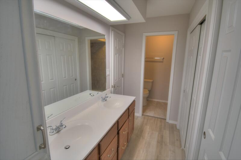 Photo 20 — 12452 Towner Avenue NE