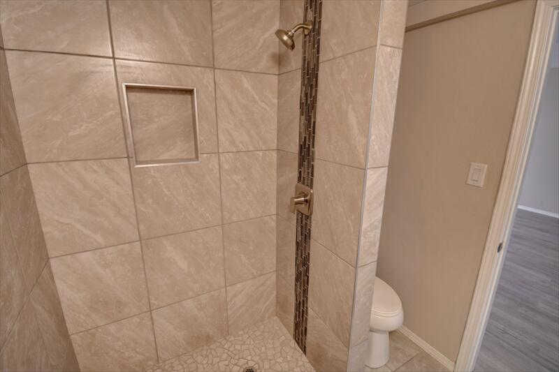 Photo 15 — 12452 Towner Avenue NE