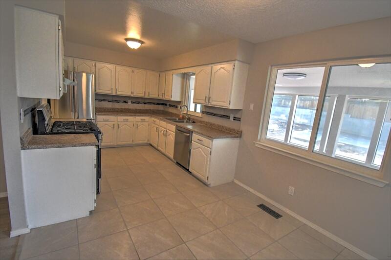 Photo 6 — 12452 Towner Avenue NE