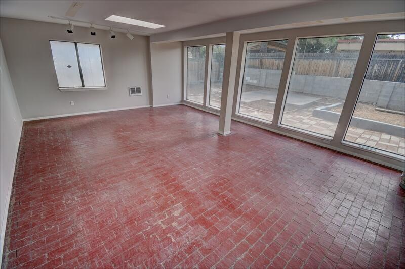 Photo 2 — 12452 Towner Avenue NE