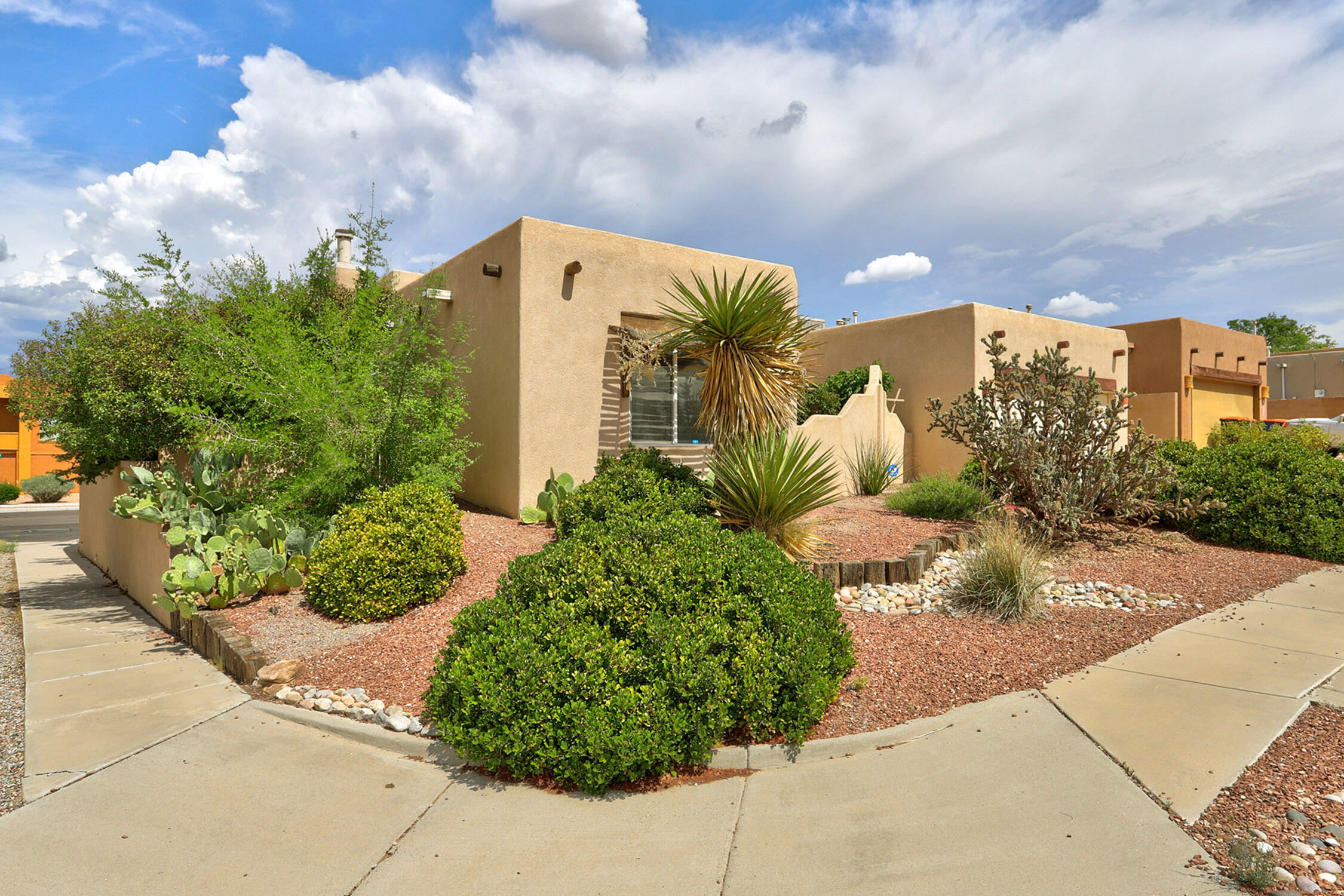 4215 New Vistas Court NW