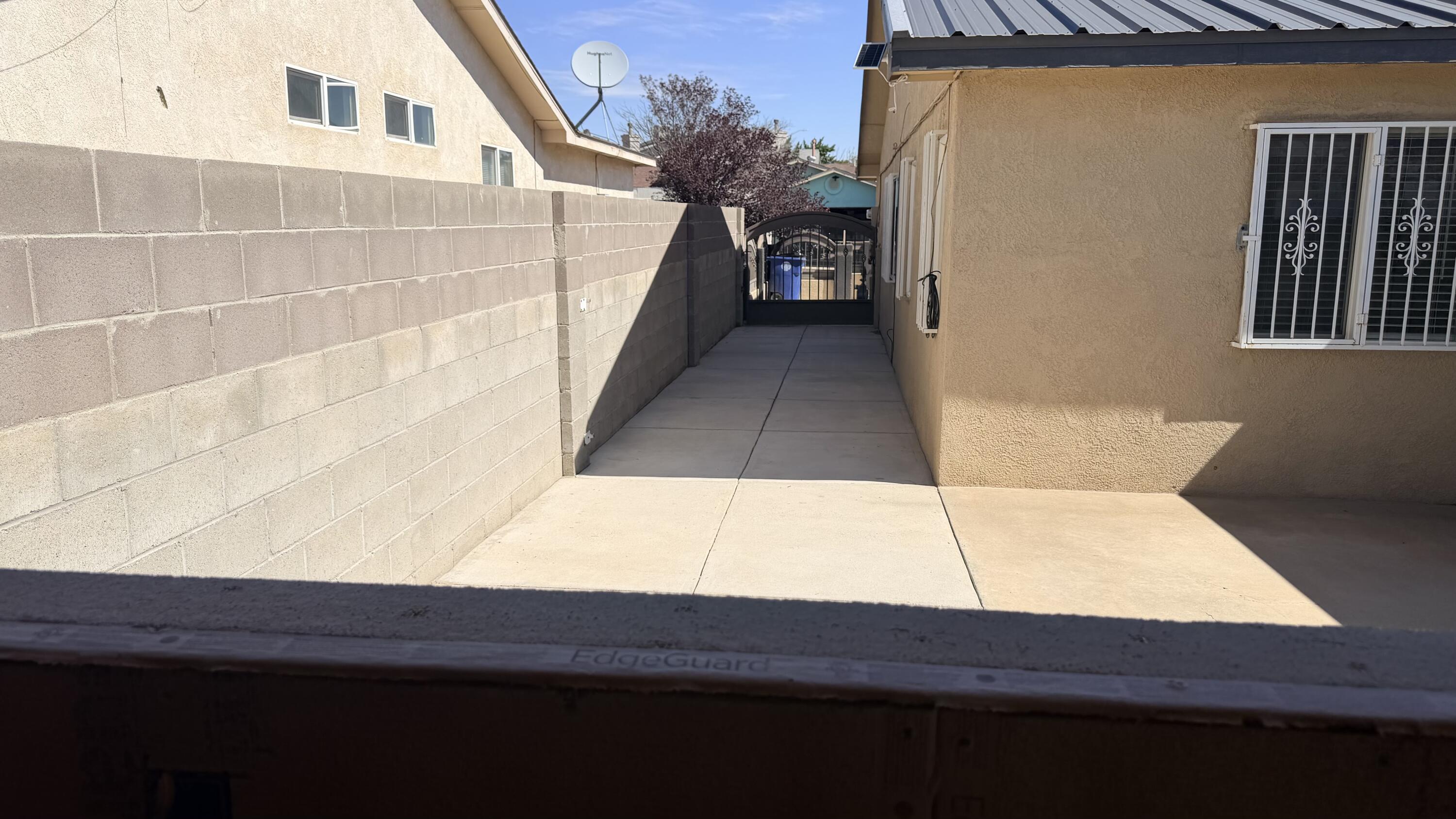 Photo 6 — 7800 Autumn Canyon Road SW