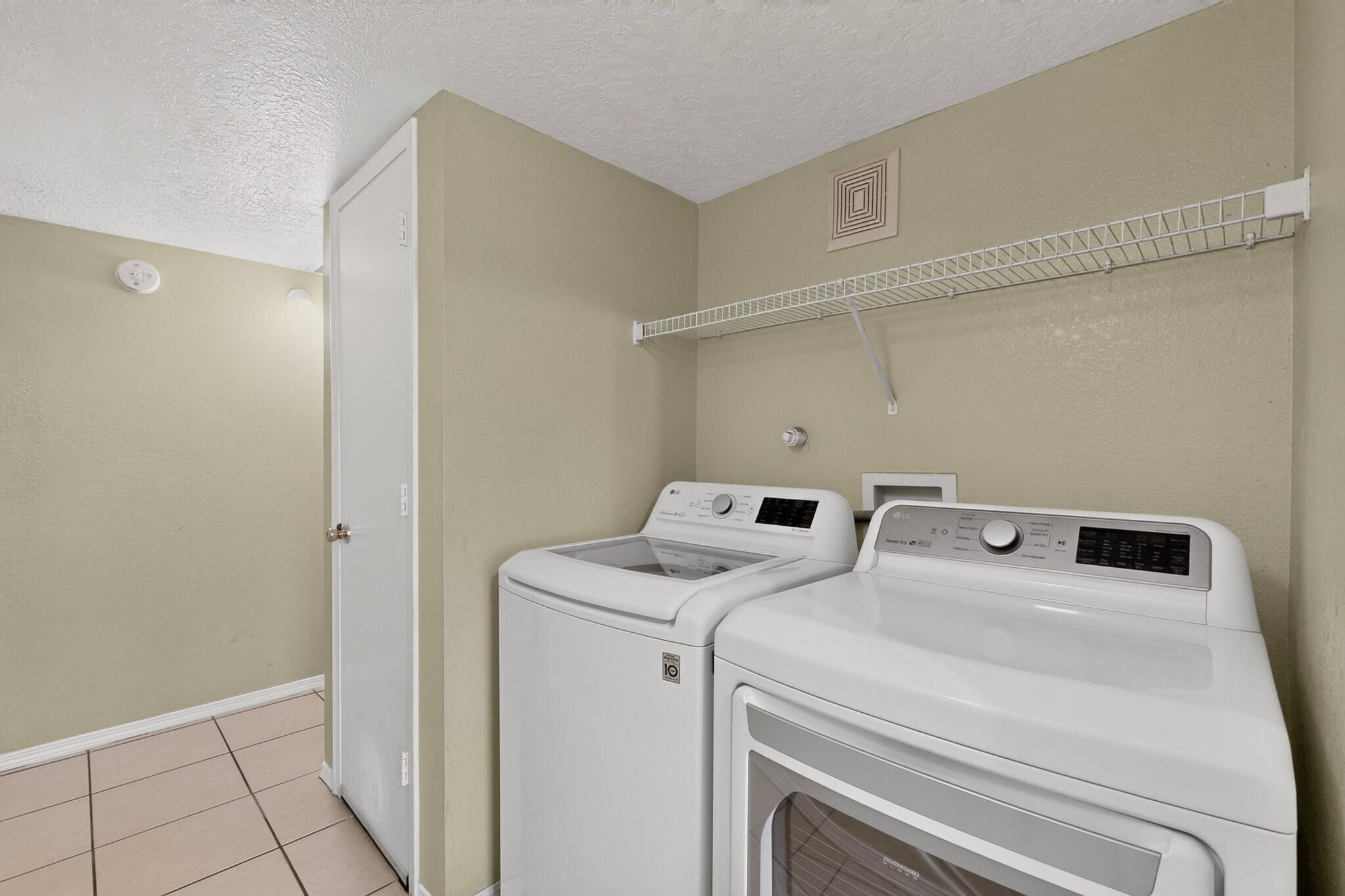 Photo 12 — 1840 Shadowcast Drive SW