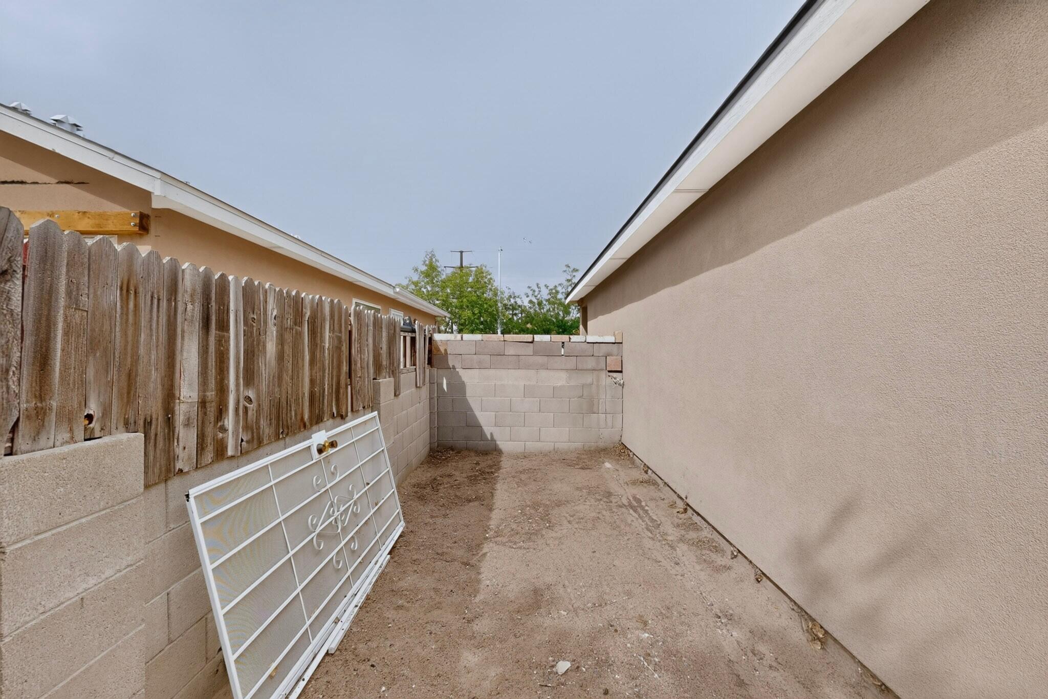 Photo 6 — 1840 Shadowcast Drive SW