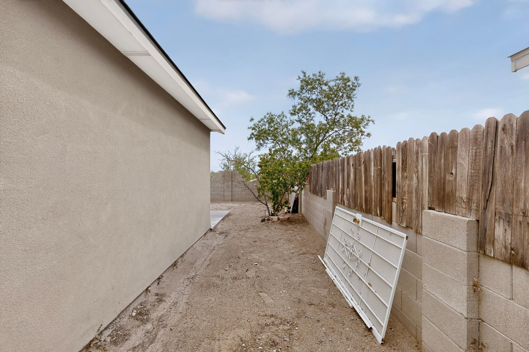 Photo 5 — 1840 Shadowcast Drive SW