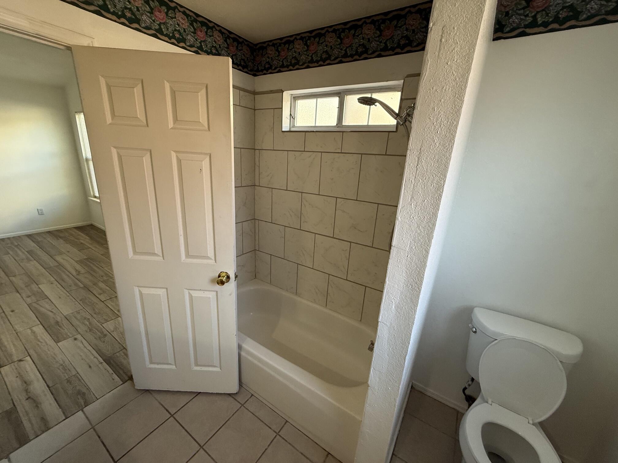 Photo 2 — 4300 Bryan Avenue NW