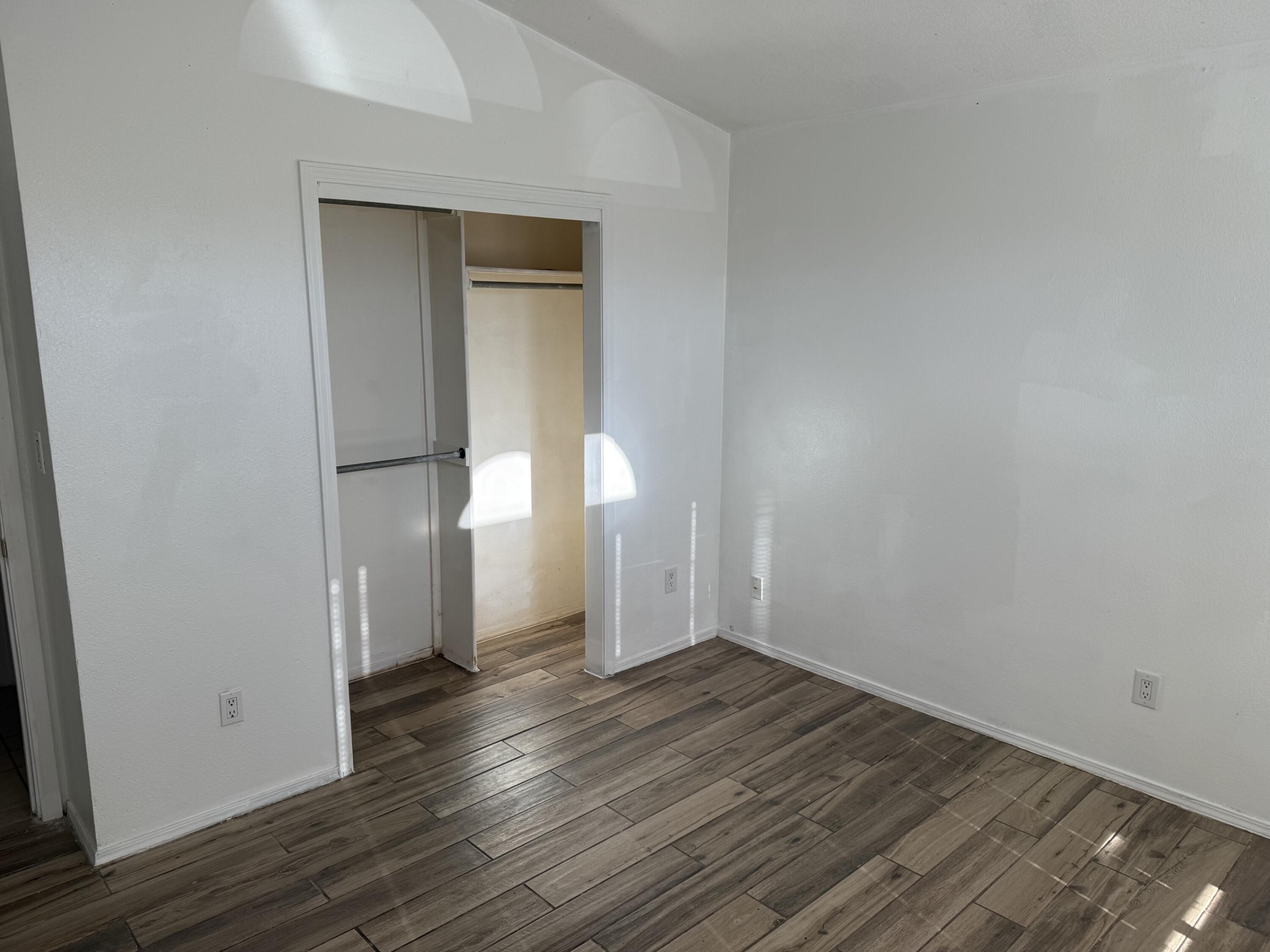 Photo 17 — 4300 Bryan Avenue NW
