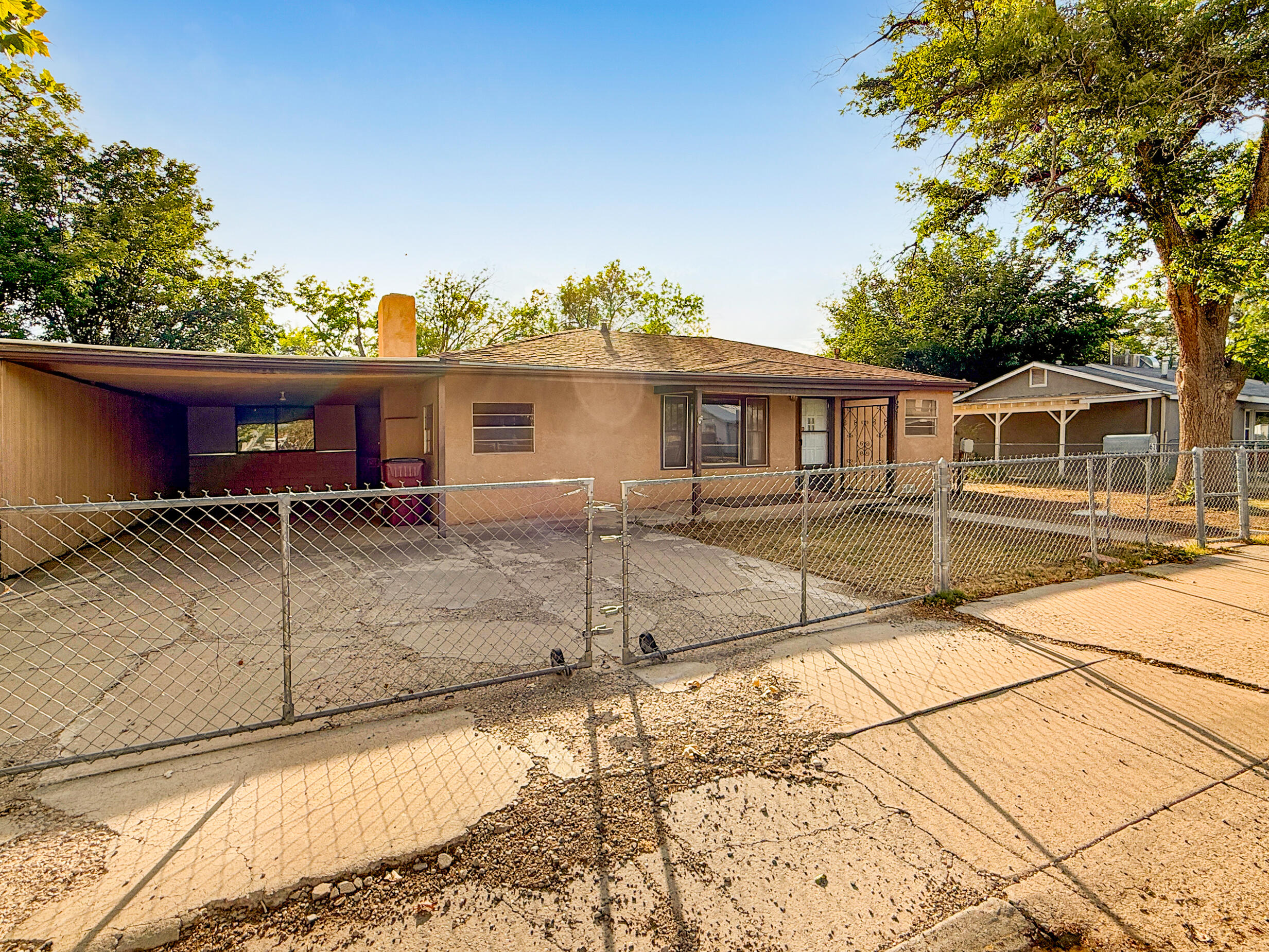 621 Campana Drive, Belen, NM 87002