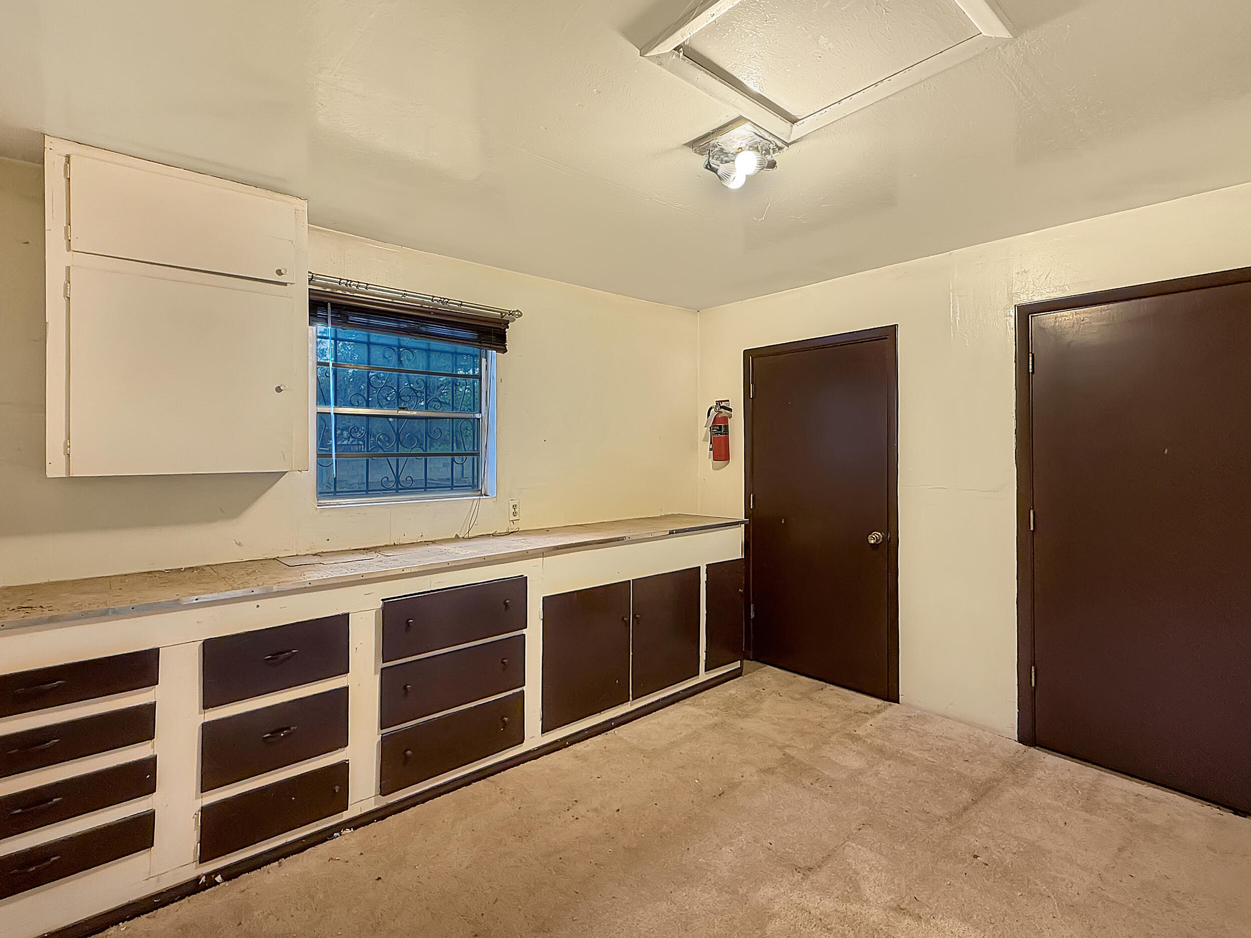 Photo 7 — 621 Campana Drive