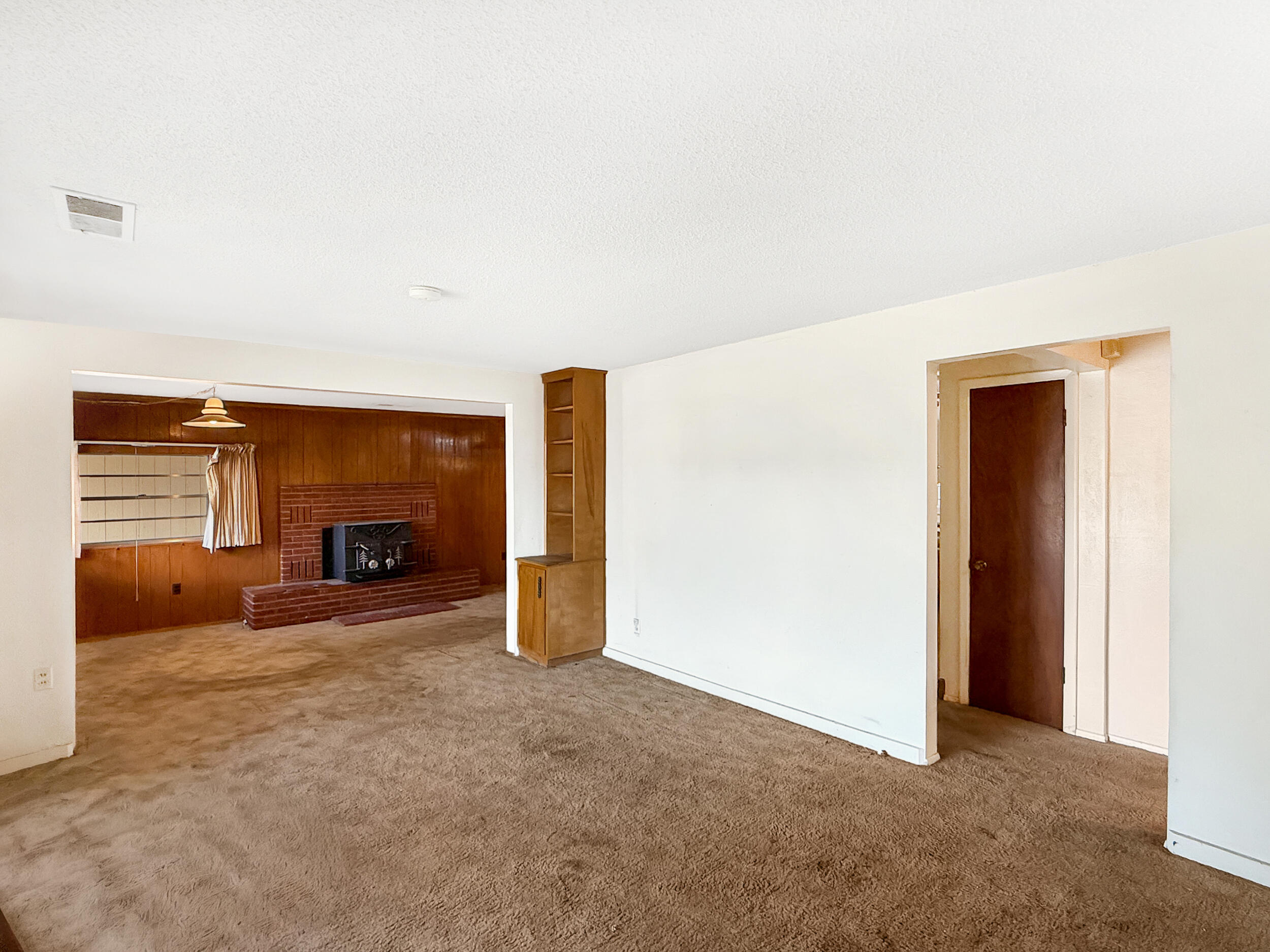 Photo 18 — 621 Campana Drive