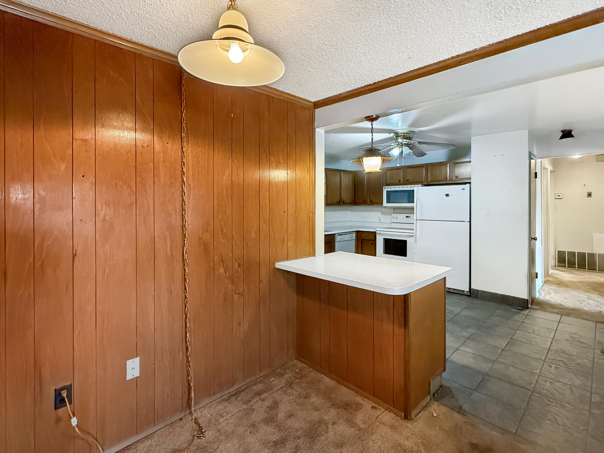 Photo 16 — 621 Campana Drive