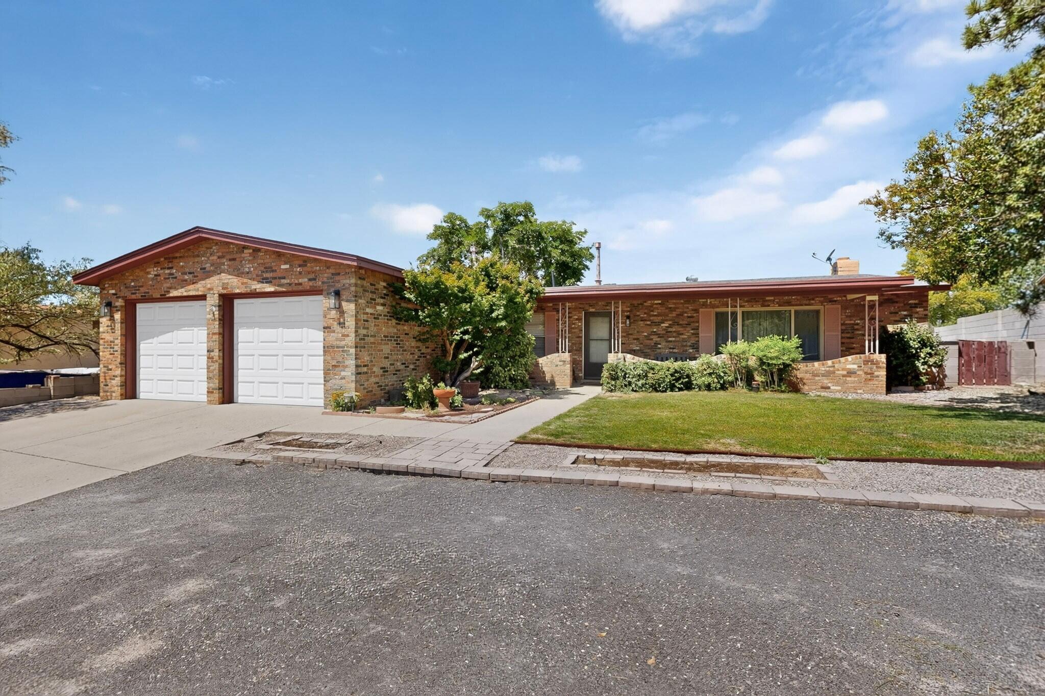 3709 Valerie Place NE