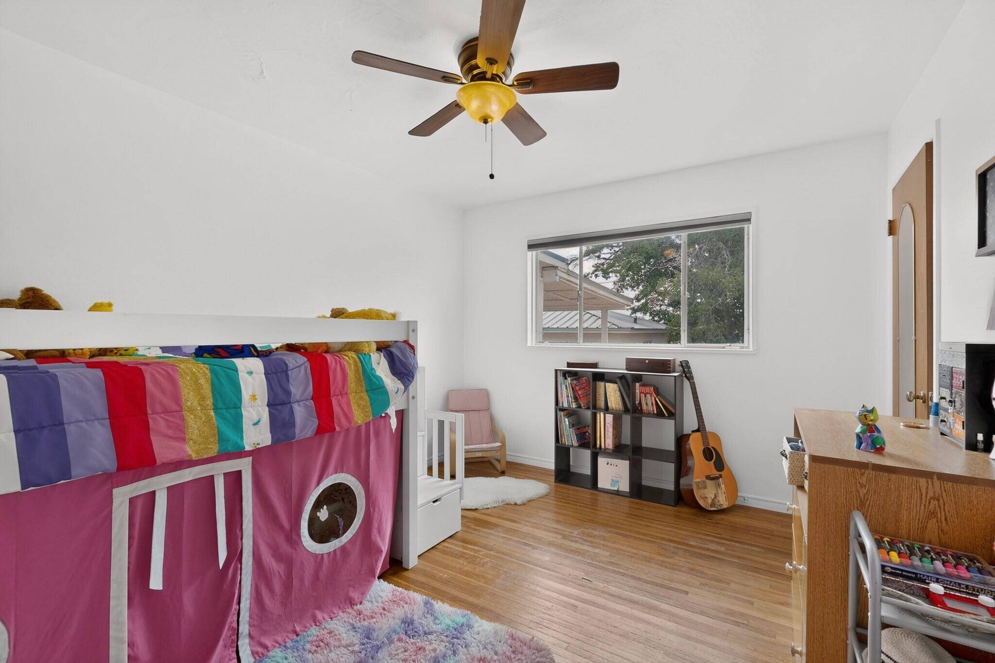 Photo 17 — 1401 Dartmouth Drive NE